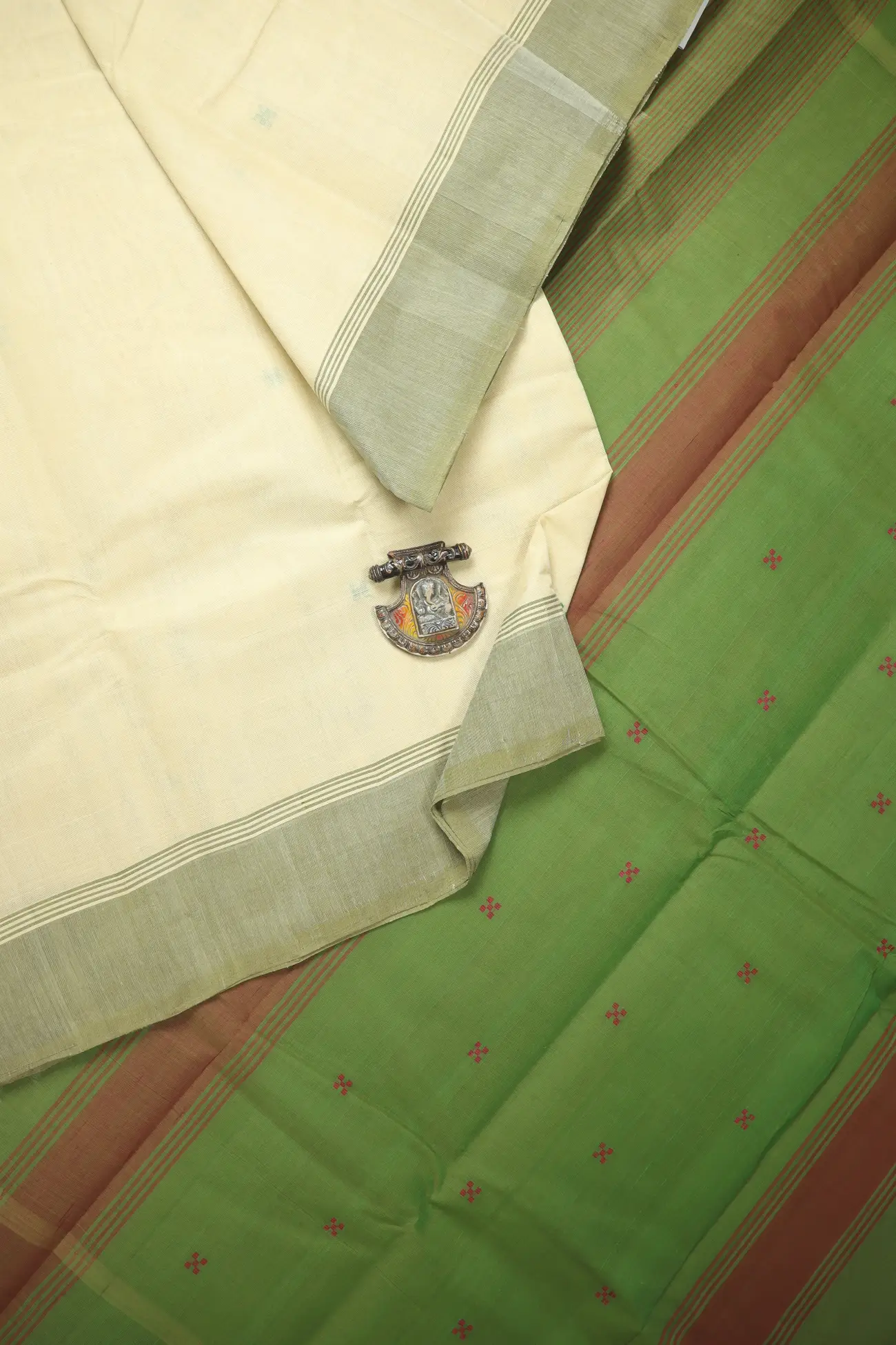 wheat-buttas-coimbatore-cotton-saree-cbe000589-a