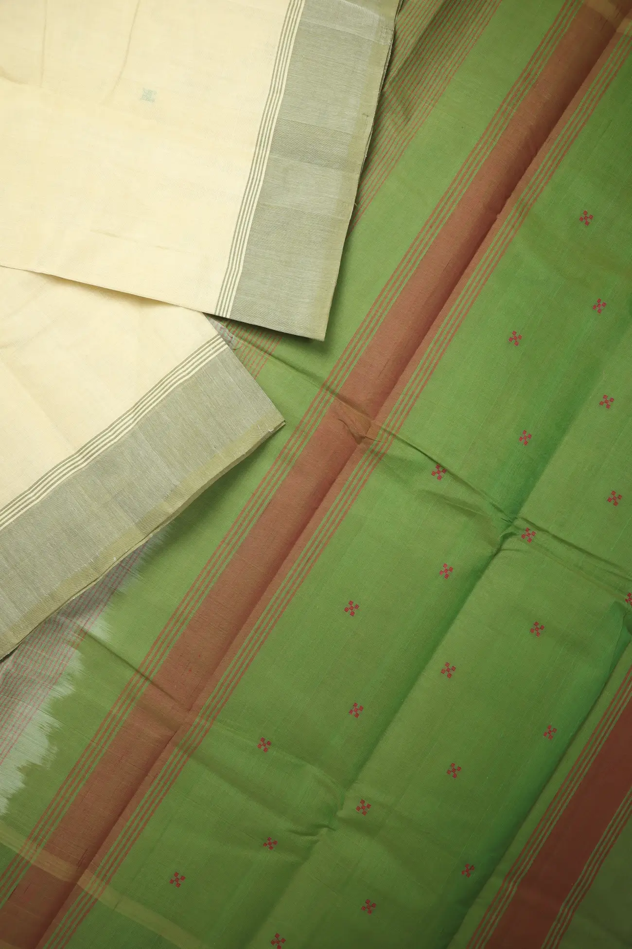 wheat-buttas-coimbatore-cotton-saree-cbe000589-b