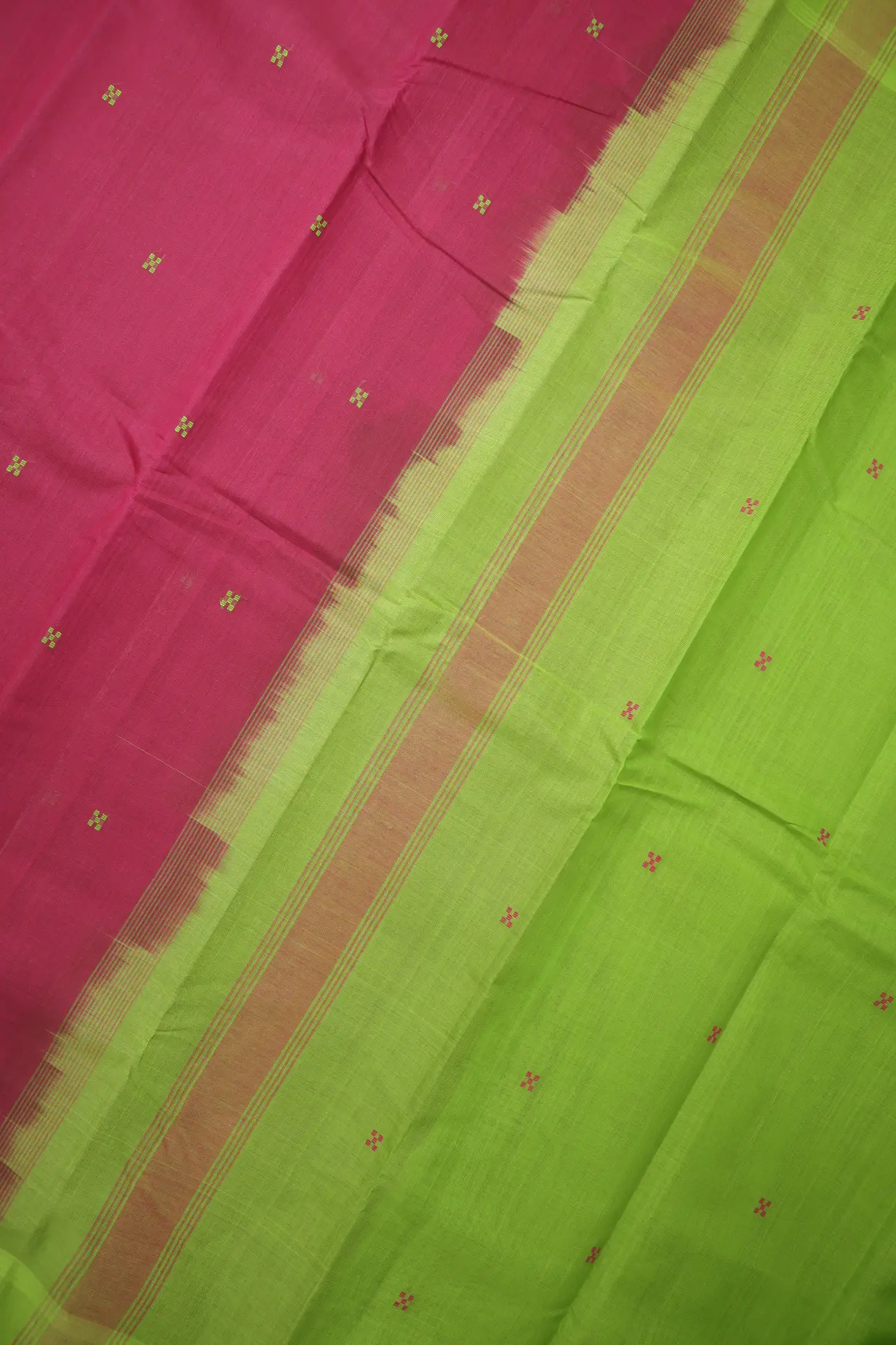 dark-maroon-buttas-coimbatore-cotton-saree-cbe000590-c