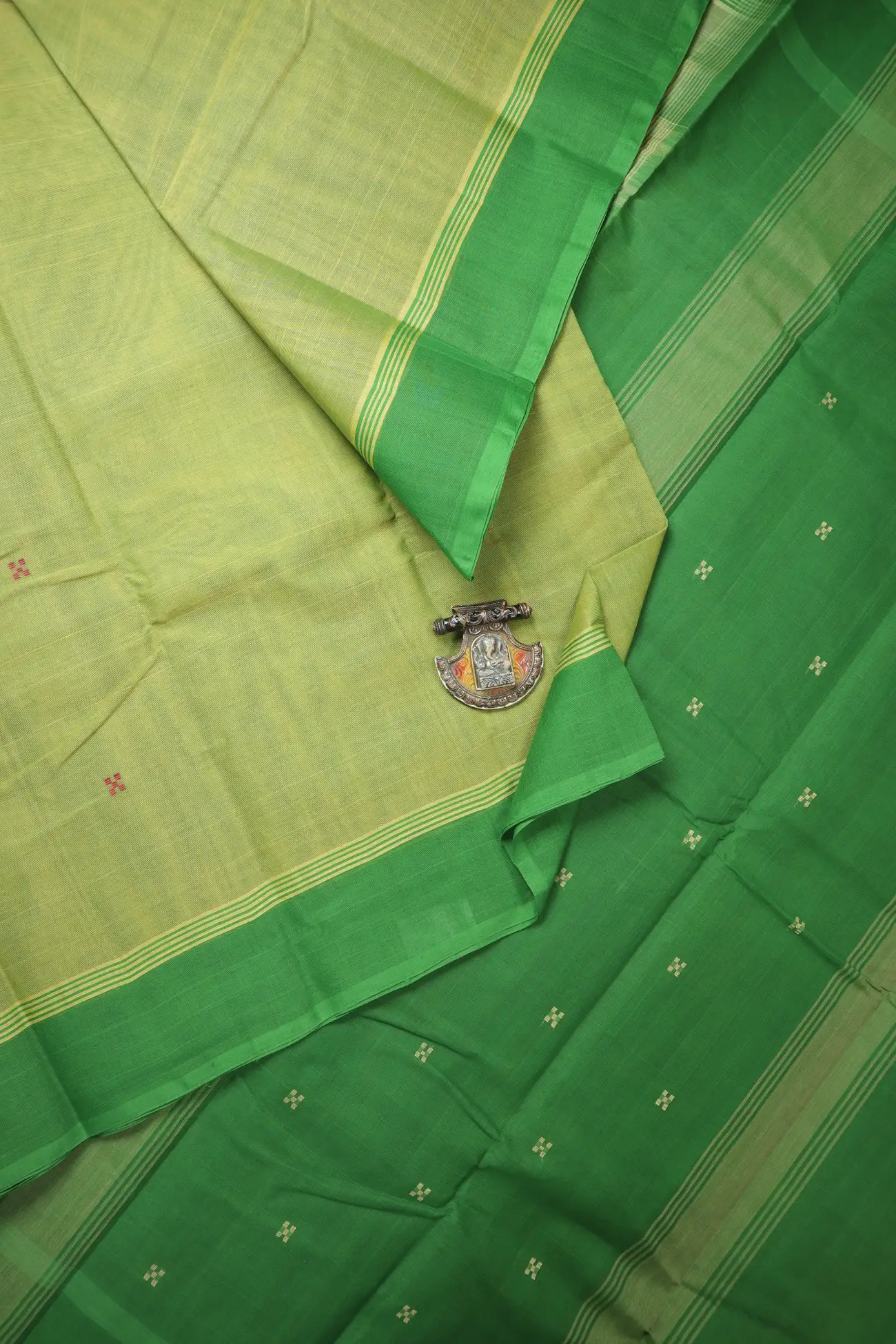 green-buttas-coimbatore-cotton-saree-cbe000584-a