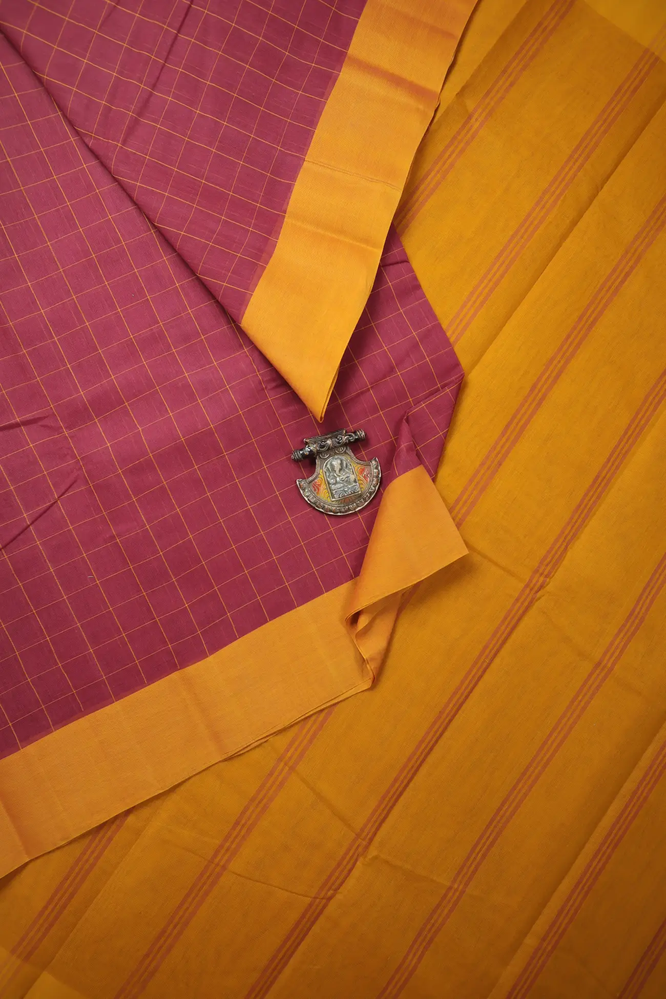 maroon-plain-coimbatore-cotton-saree-cbe000614-a