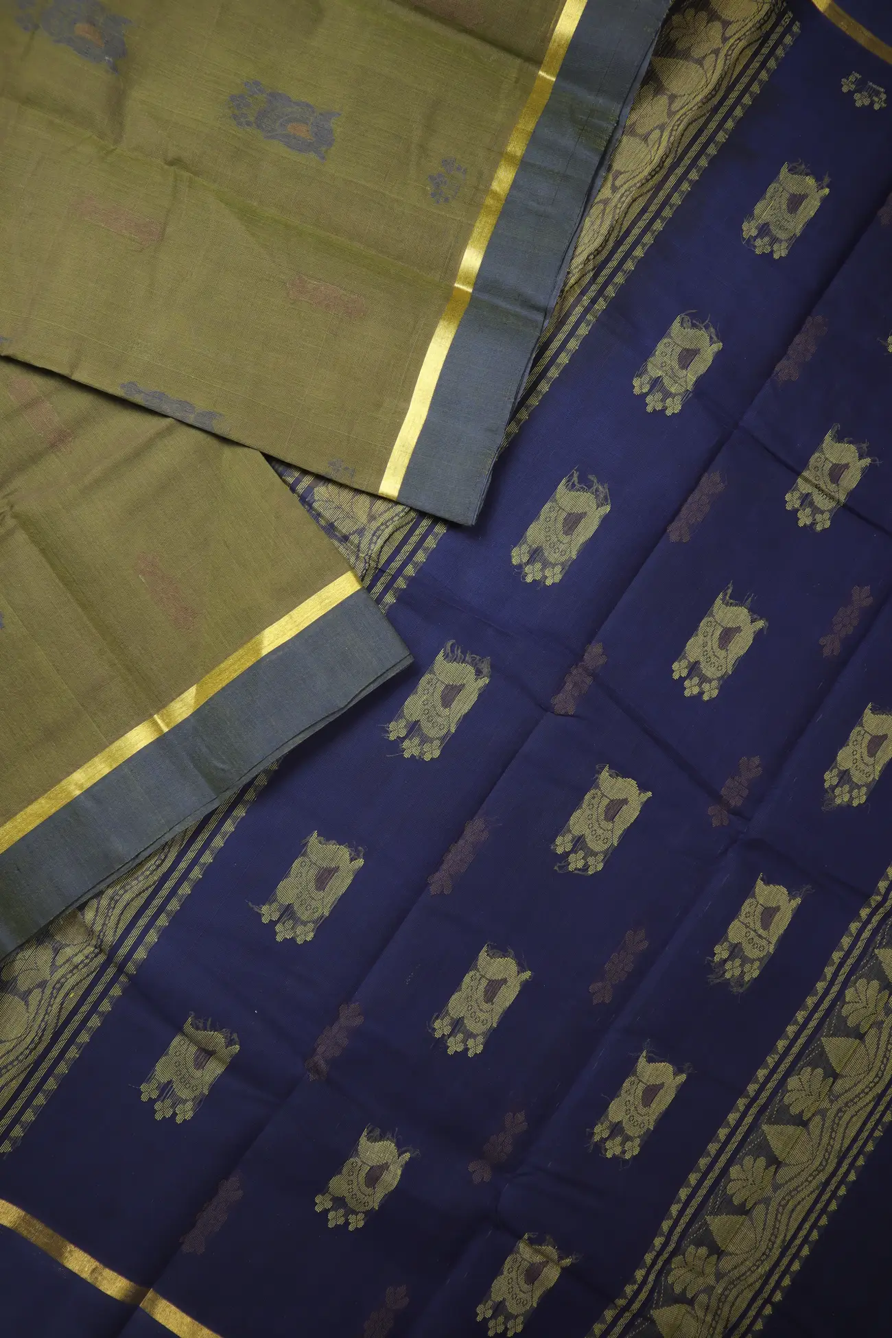 green-flower-coimbatore-cotton-saree-cbe000605-b