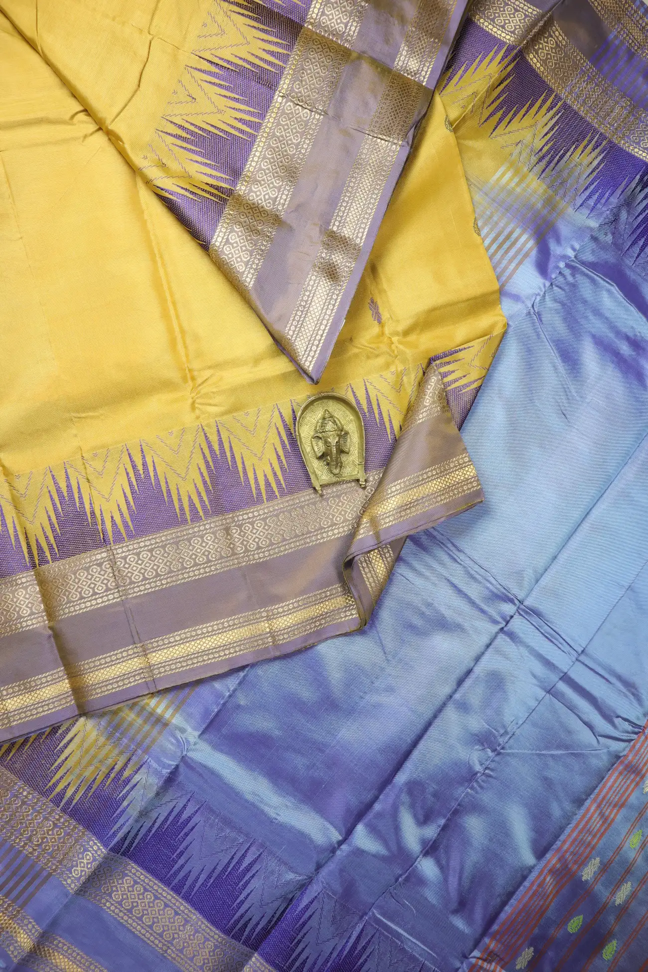 mustard-kolam-thalampoo-reku-banana-pith-silk-saree-bps000669-a