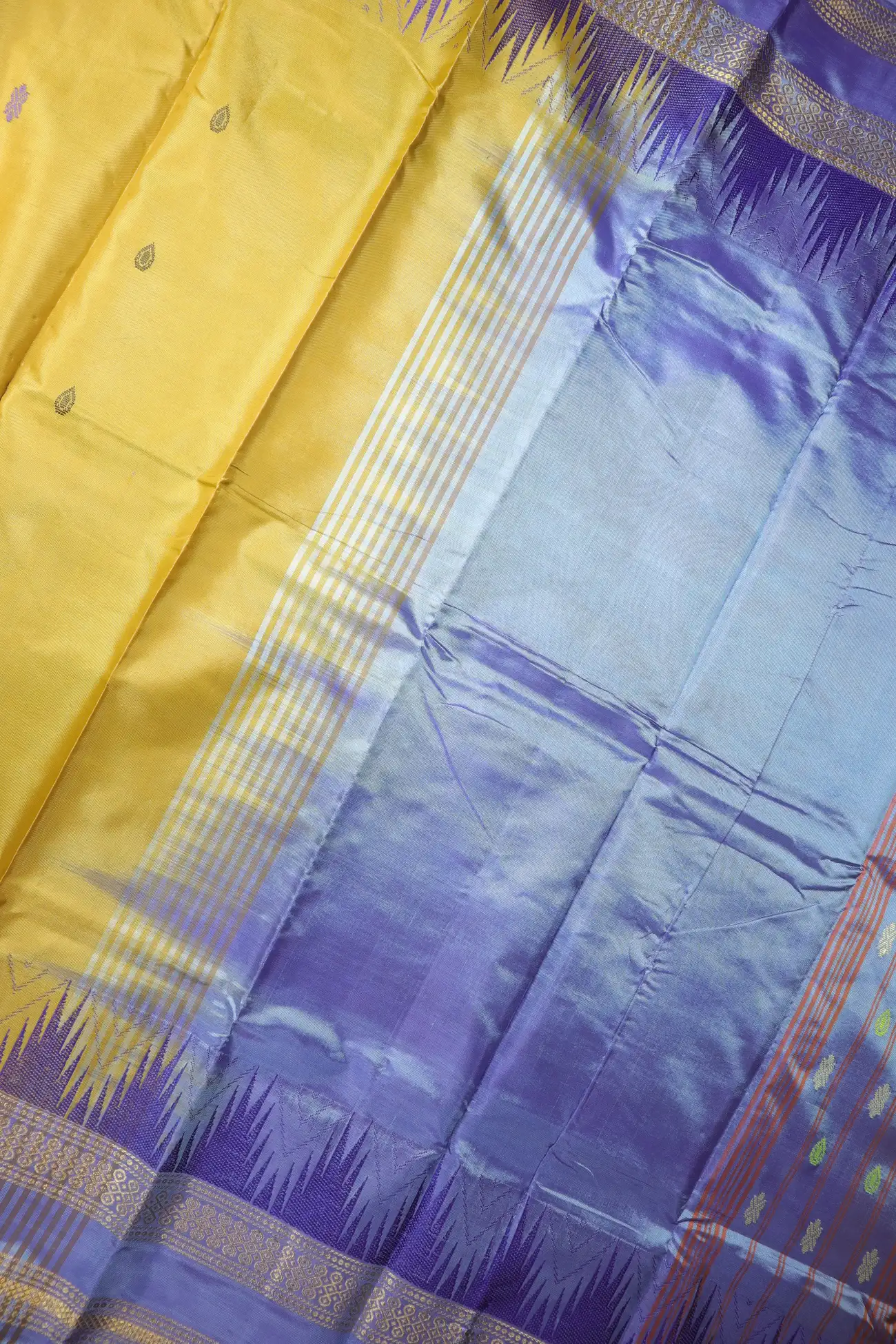 mustard-kolam-thalampoo-reku-banana-pith-silk-saree-bps000669-c