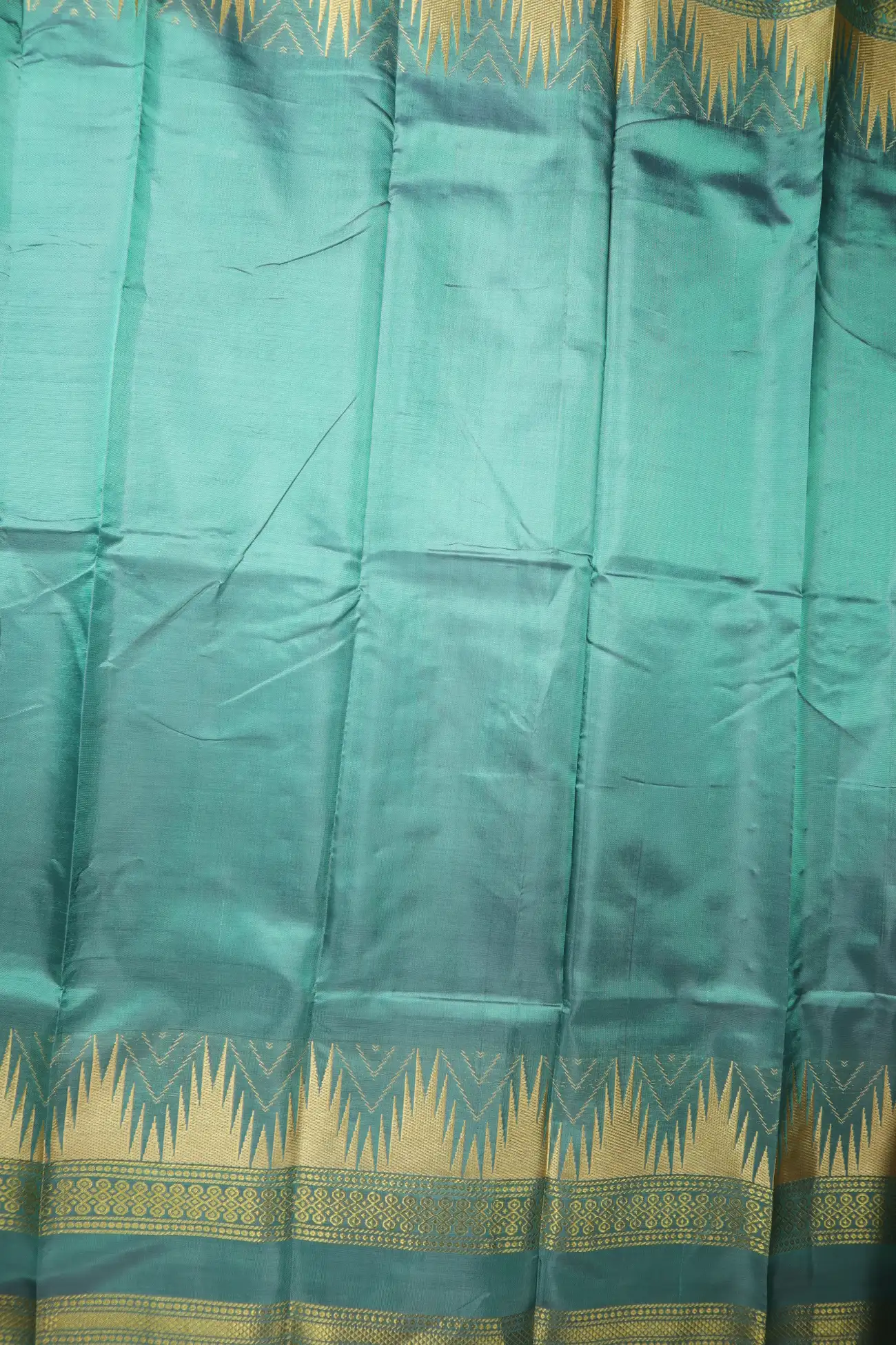 plum-thalampoo-reku-kolam-banana-pith-silk-saree-bps000671-d