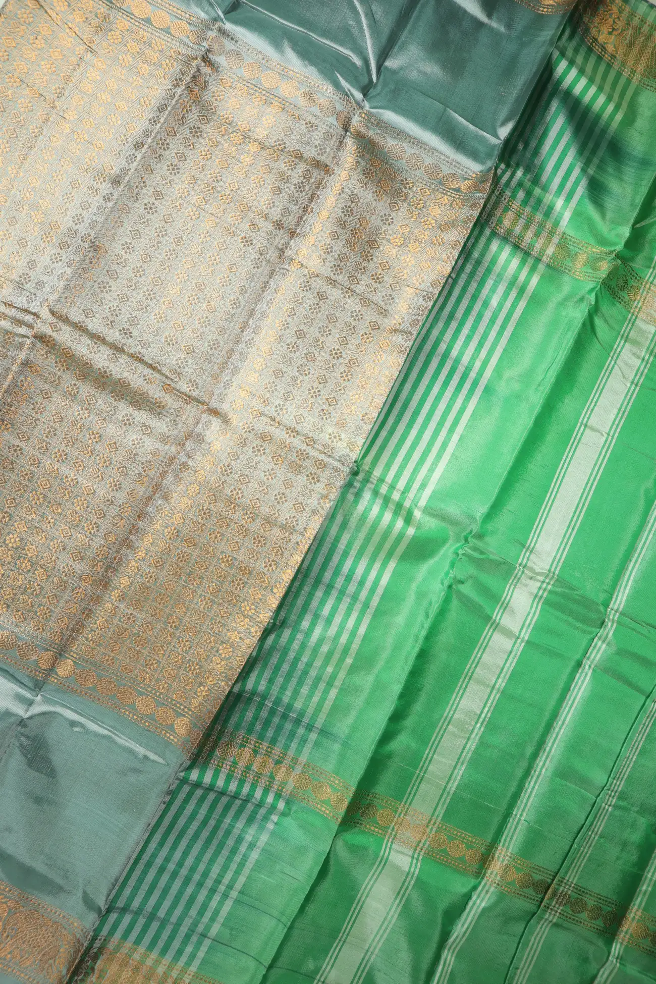 pale-turquoise-twenty-thousand-butta-banana-pith-silk-saree-bps000684-c