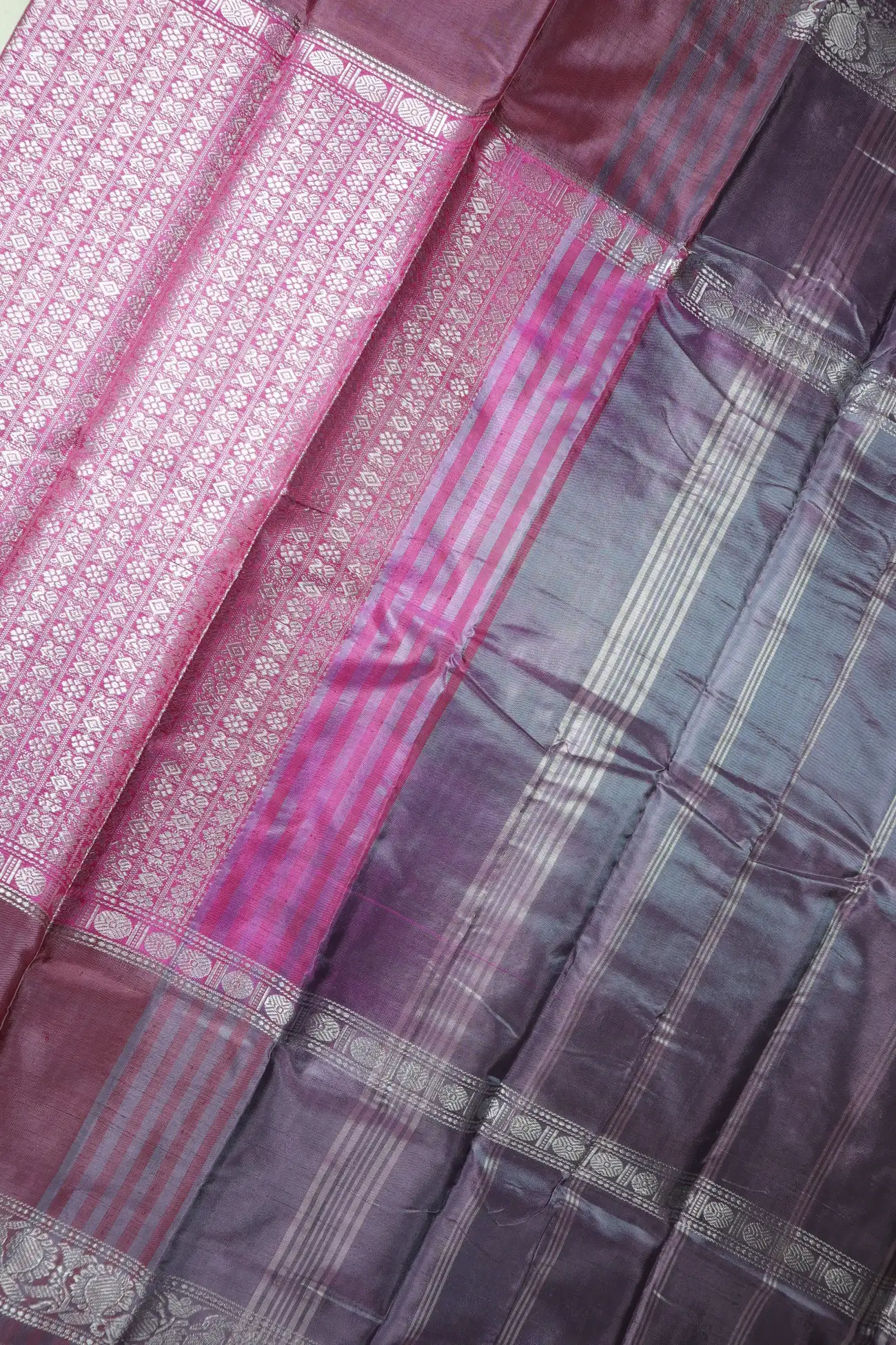 pink-twenty-thousand-butta-banana-pith-silk-saree-bps000686-c