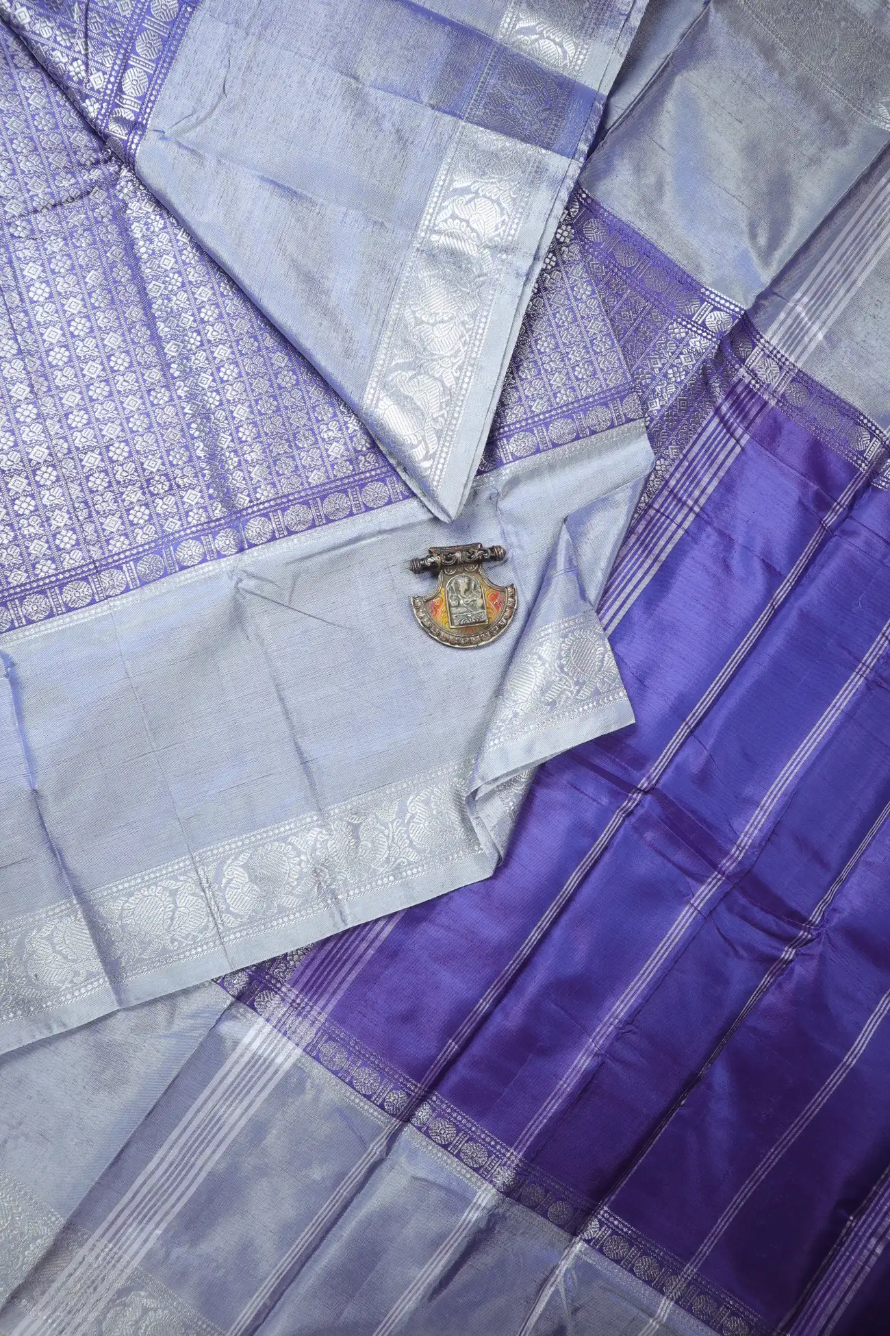 steel-blue-twenty-thousand-butta-peacock-banana-pith-silk-saree-bps000677-a