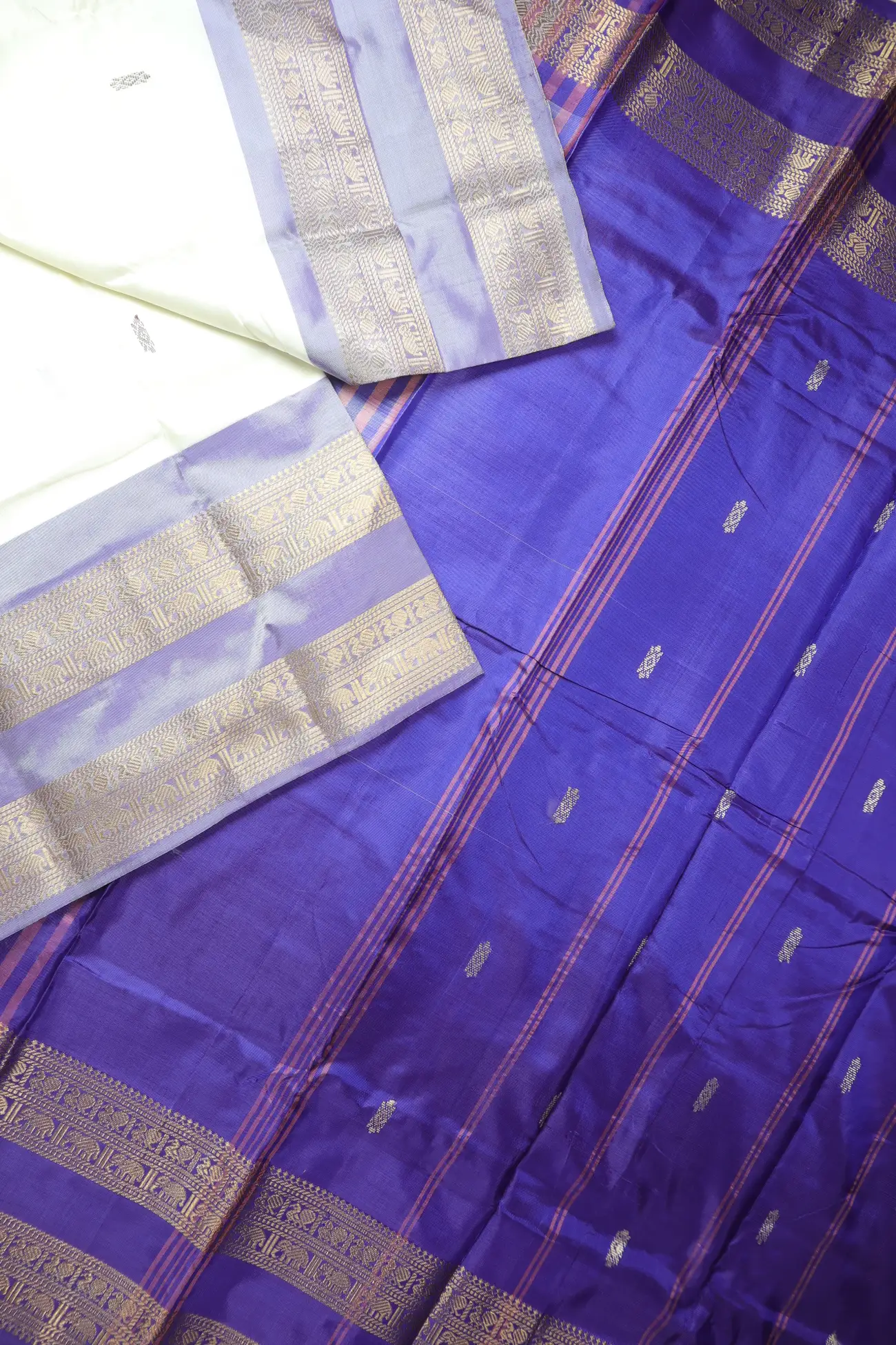 white-elephant-peacock-banana-pith-silk-saree-bps000655-b