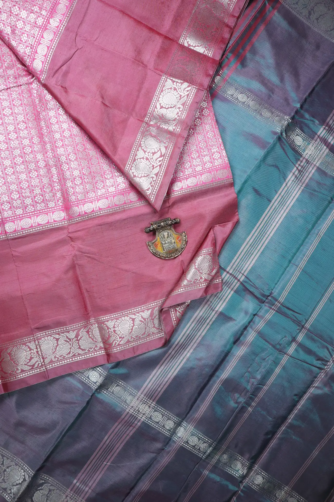 pink-twenty-thousand-butta-peacock-ruthratcham-banana-pith-silk-saree-bps000675-a