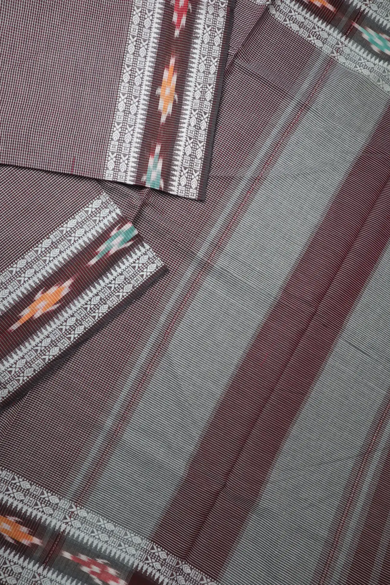 dark-maroon-fish-begumpuri-saree-kv001515-b