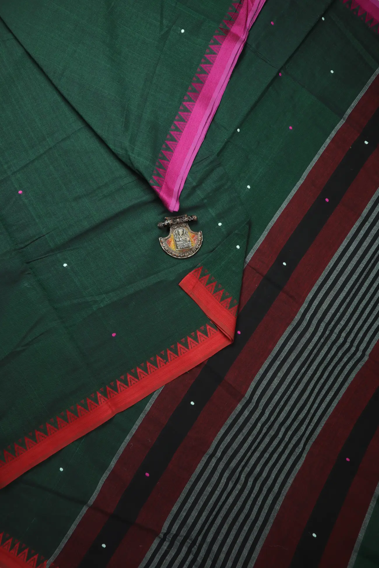 dark-green-temple-begumpuri-saree-kv001509-a