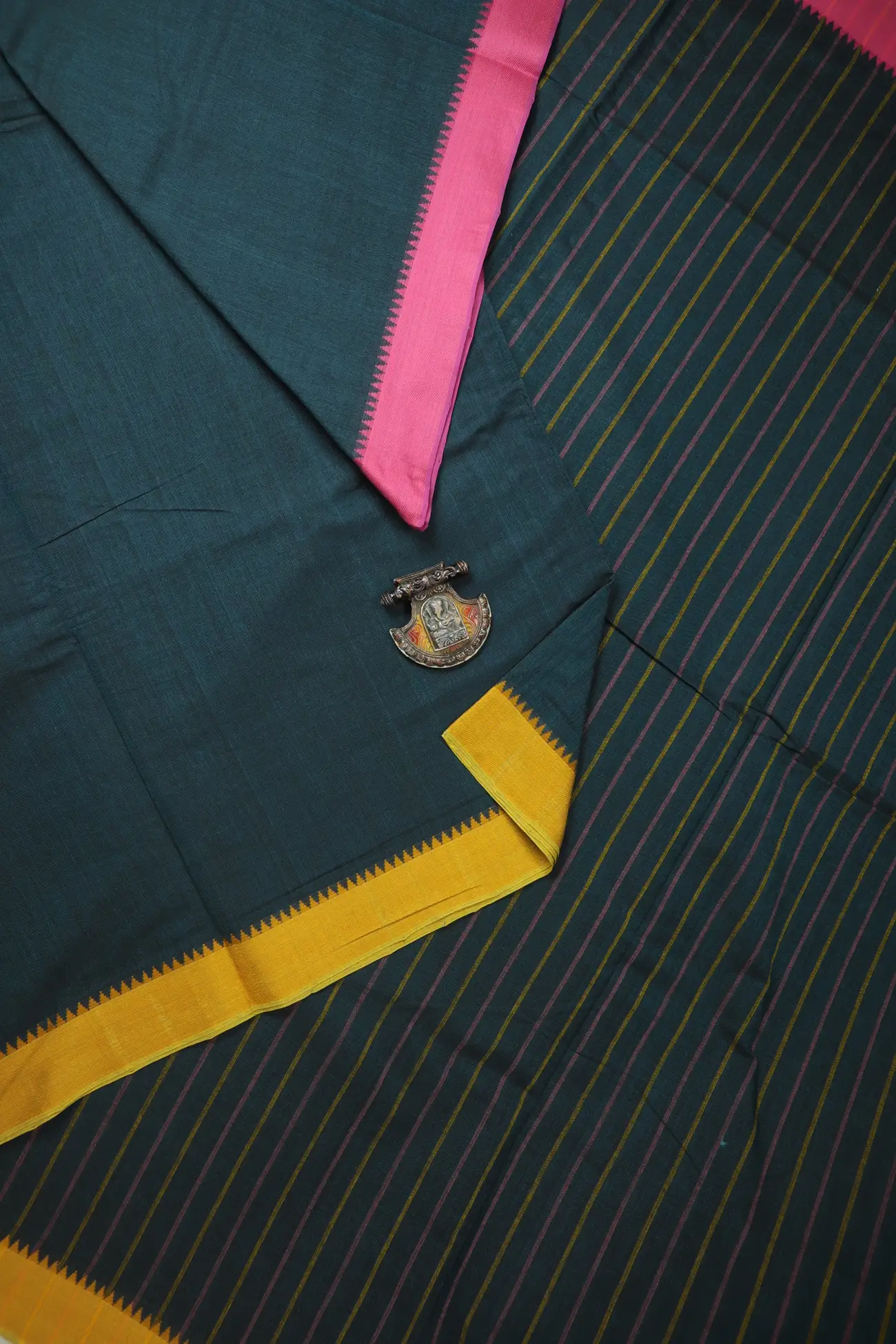 teal-temple-begumpuri-saree-kv001507-a
