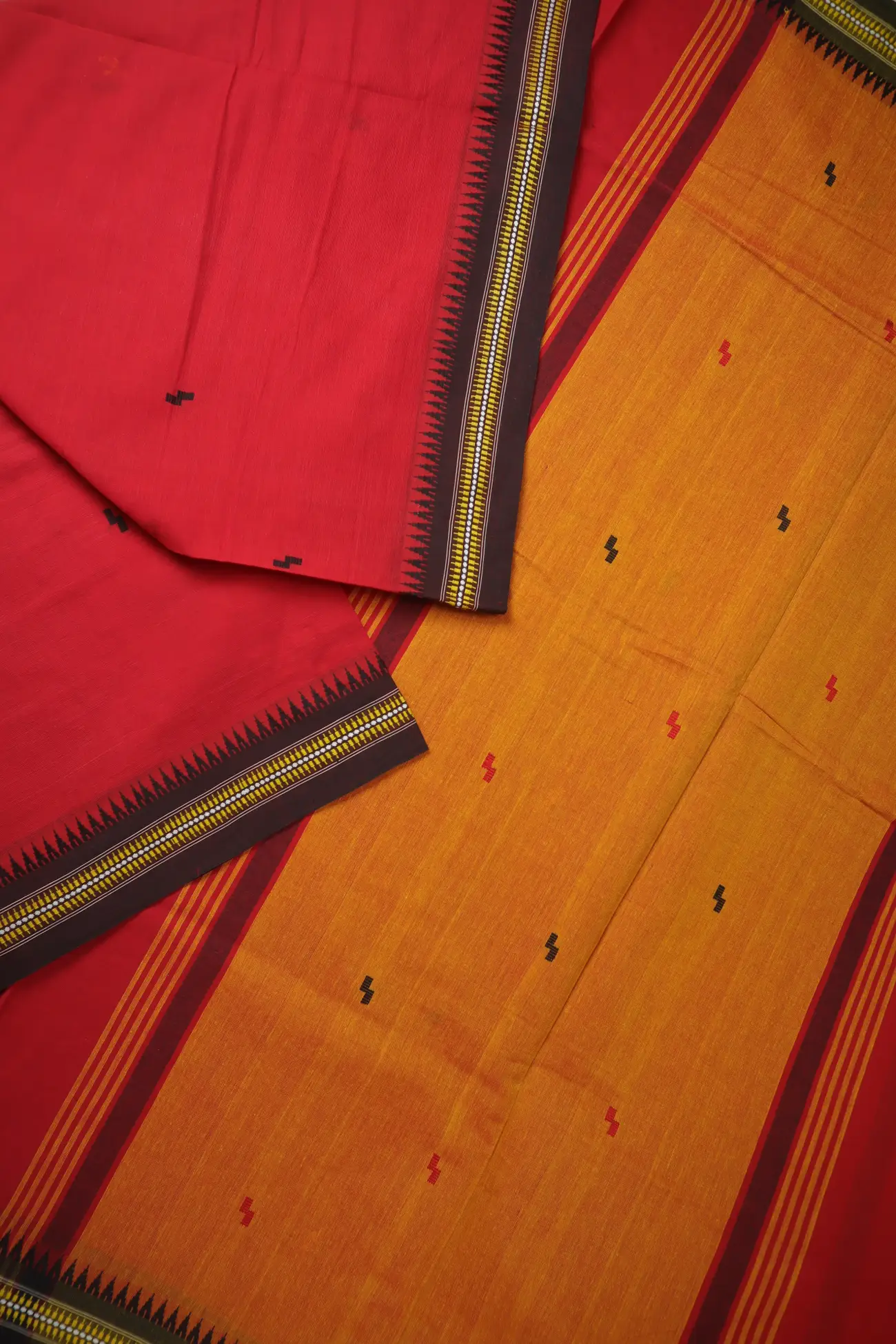 red-temple-begumpuri-saree-kv001498-b