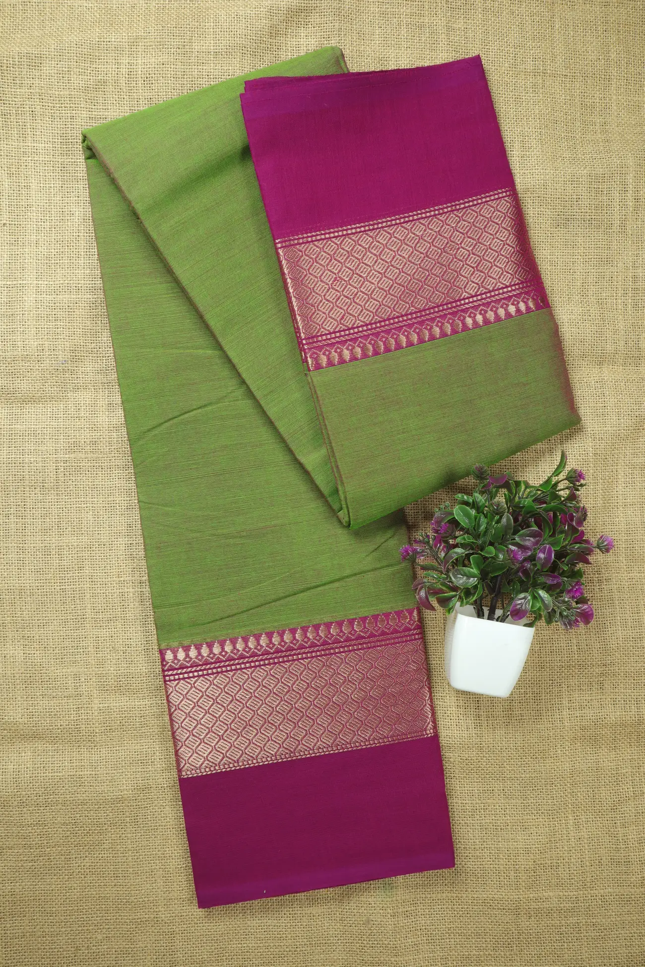 green-flower-malarkodi-saree-mk008401-a