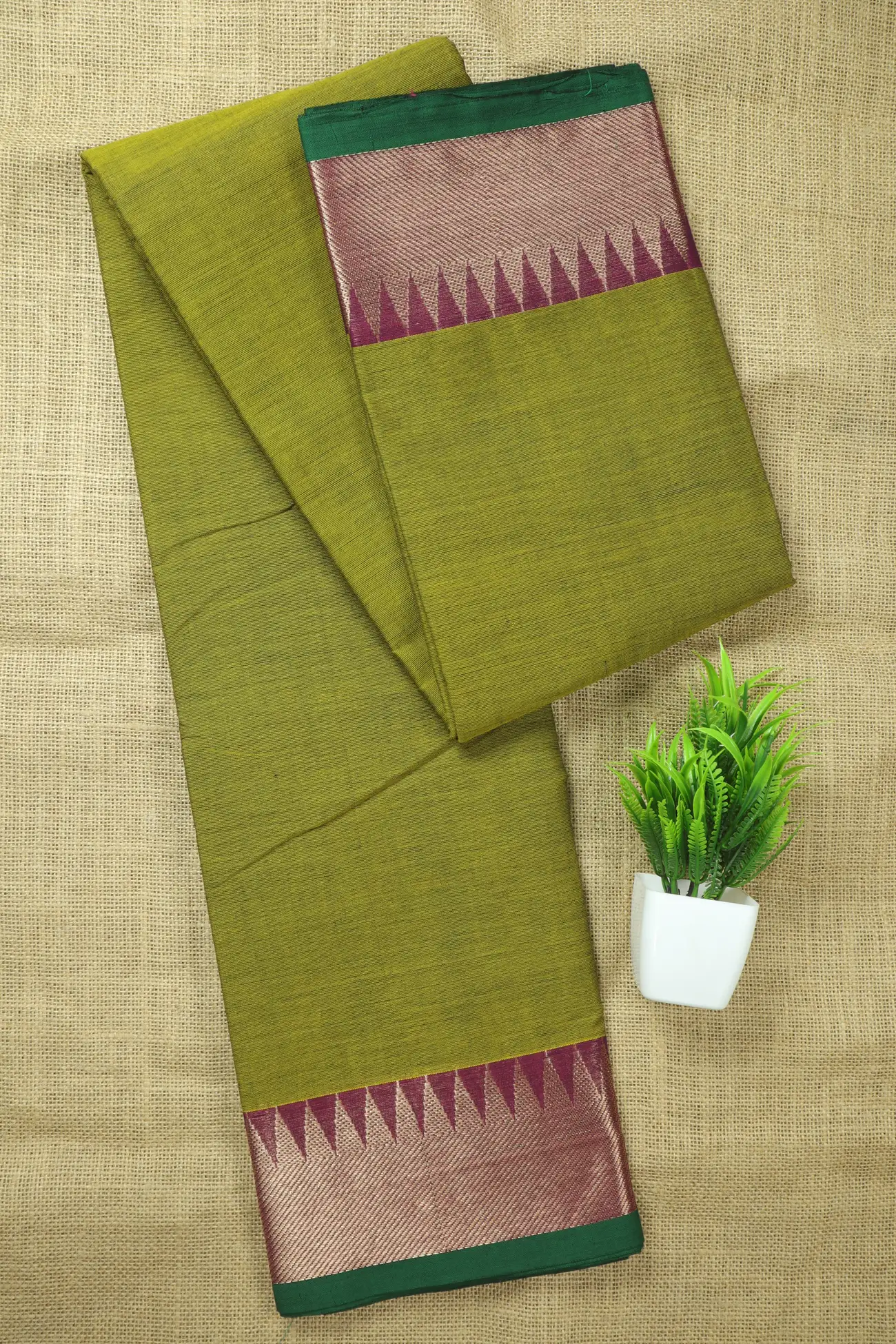 yellow-green-temple-malarkodi-saree-mk008393-a