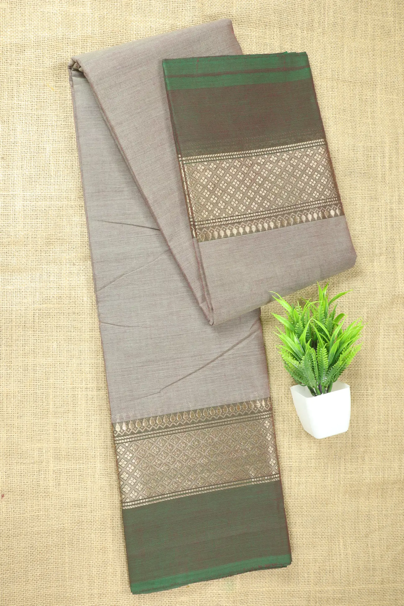 grey-leaf-malarkodi-saree-mk008424-a