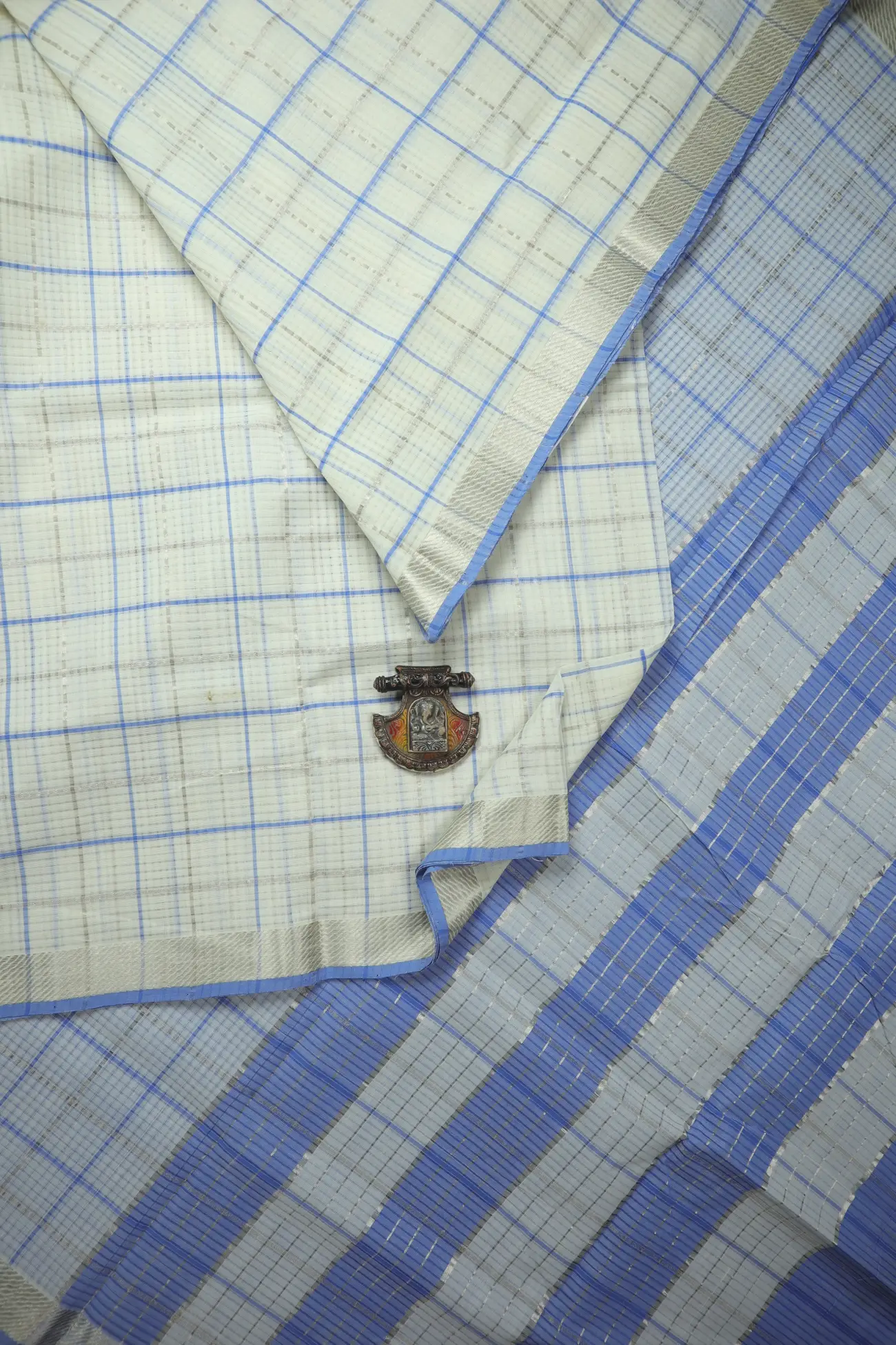 white-checked-mangalagiri-saree-ml003008-a