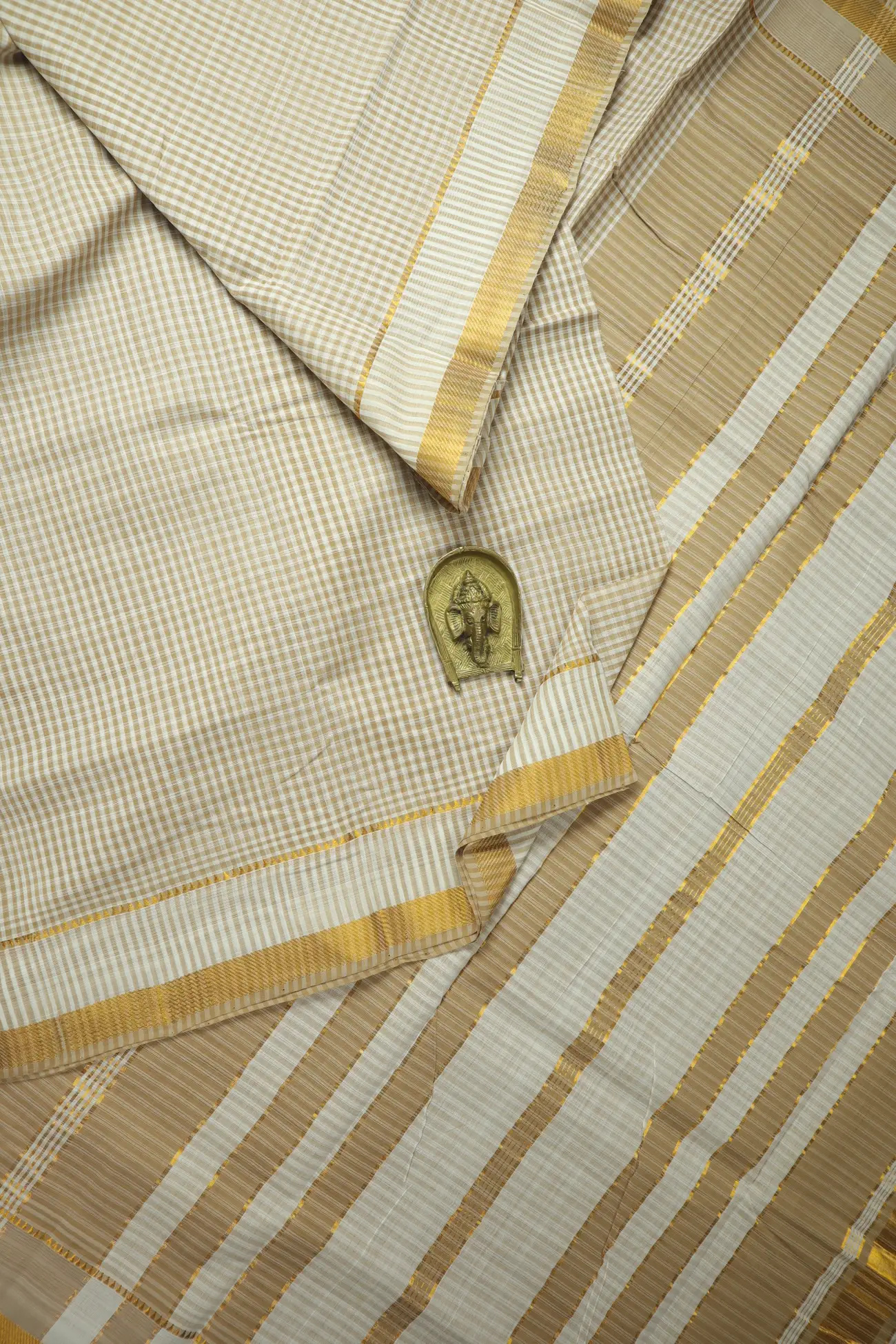 wheat-bavanji-border-checked-mangalagiri-saree-ml002992-a