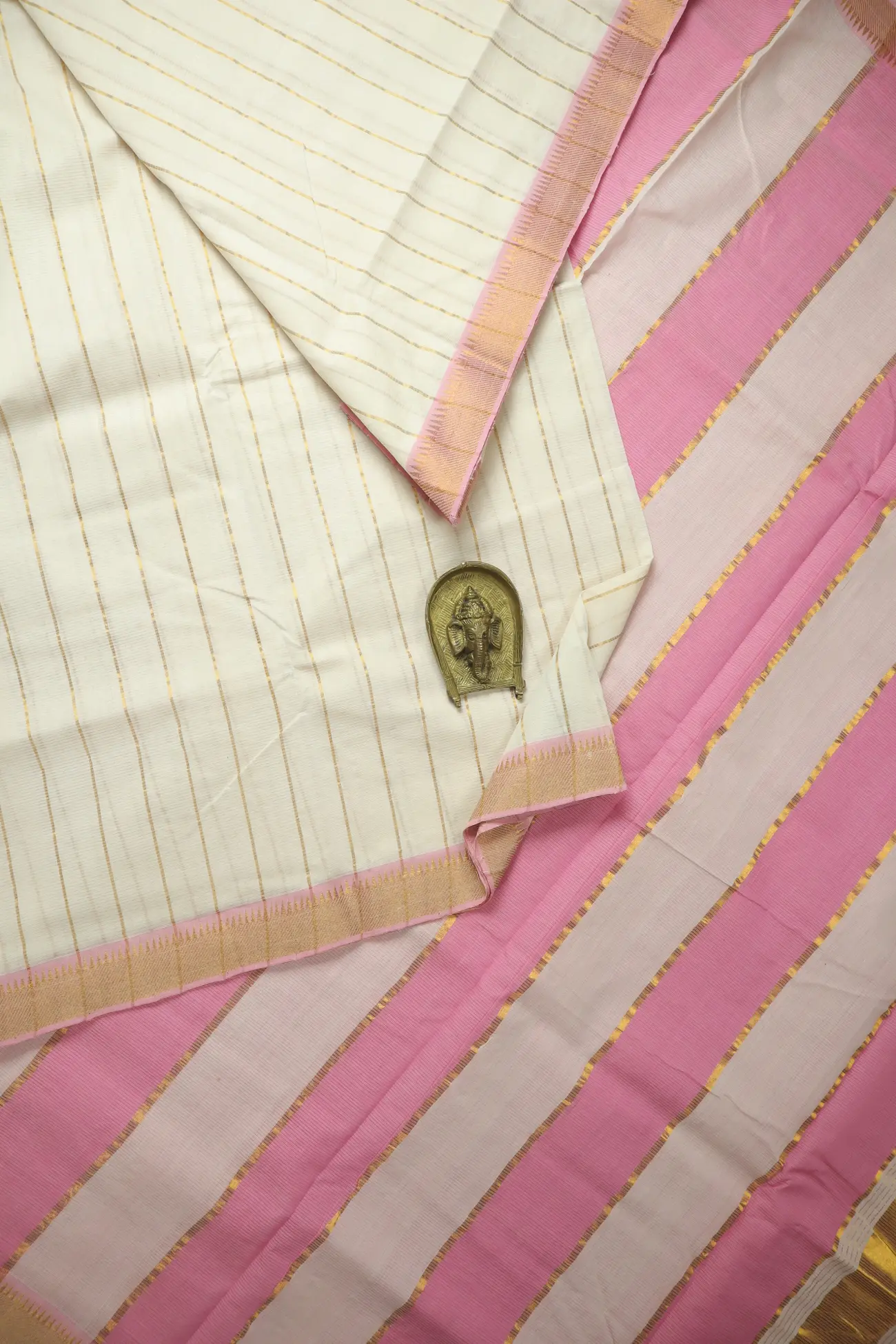 white-bavanji-border-mangalagiri-saree-ml003009-a