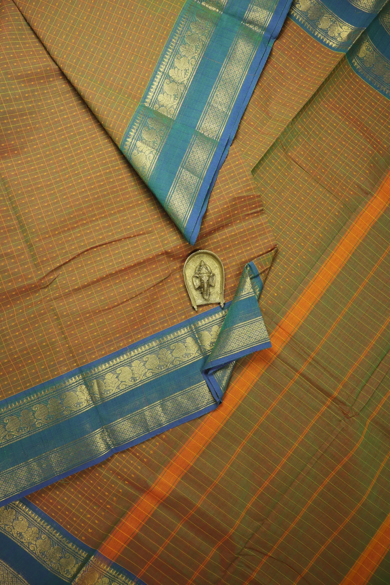olive-laksha-deepam-kanchi-cotton-saree-uu005727-a
