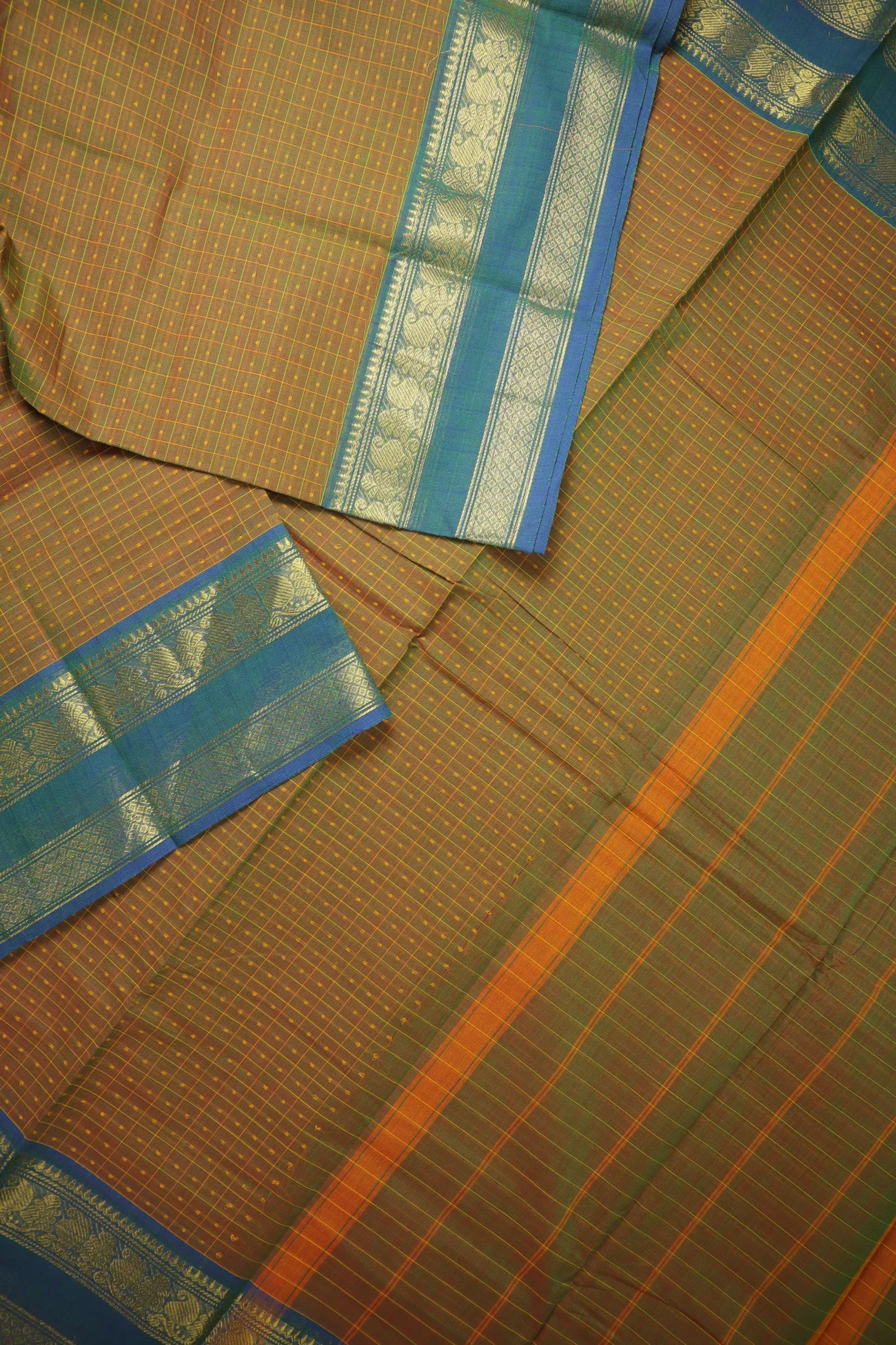 olive-laksha-deepam-kanchi-cotton-saree-uu005727-b