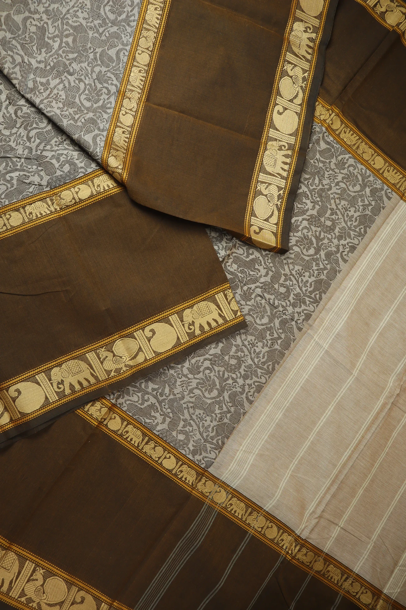 dim-gray-vanasingaram-kanchi-cotton-saree-uu005765-b
