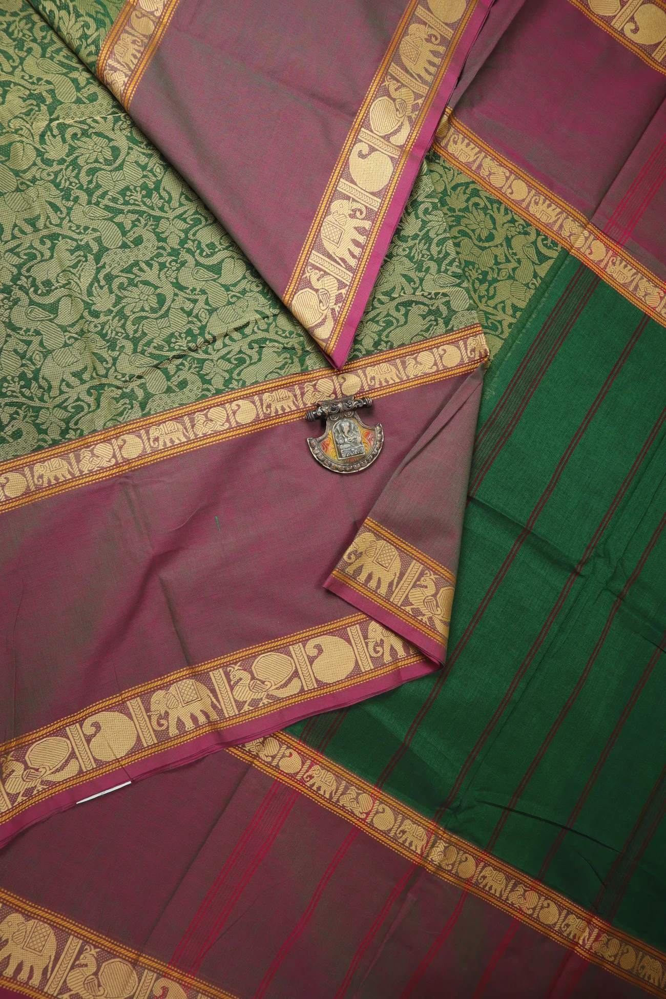 dark-green-vanasingaram-kanchi-cotton-saree-uu005763-a