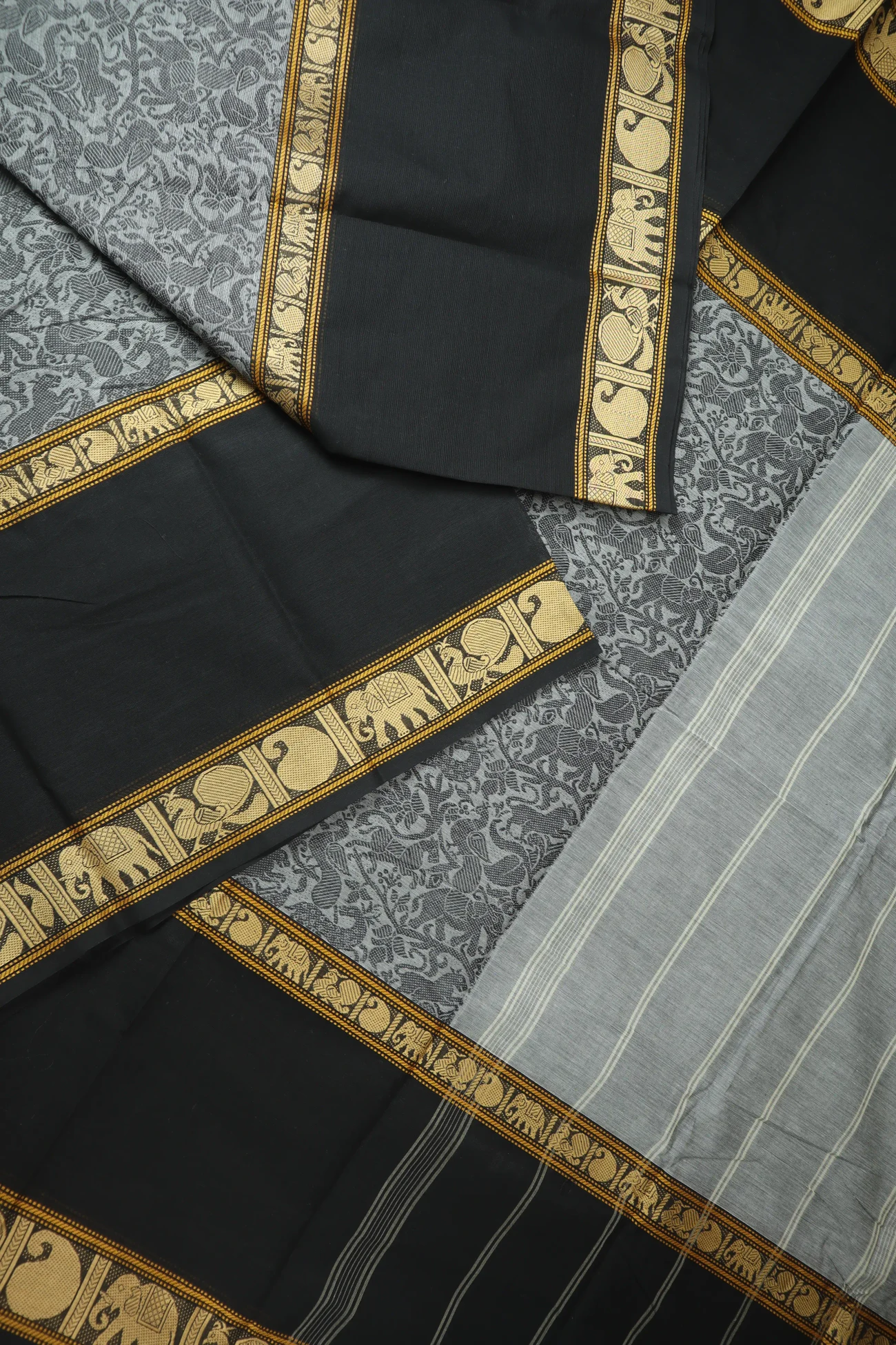 grey-vanasingaram-kanchi-cotton-saree-uu005762-b