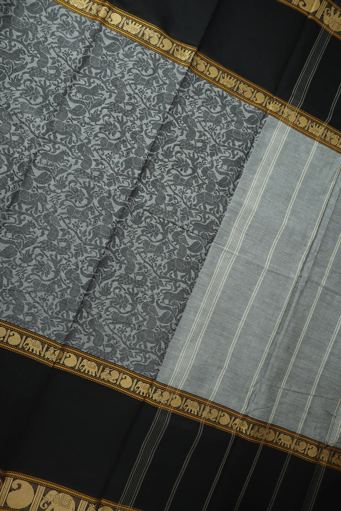 grey-vanasingaram-kanchi-cotton-saree-uu005762-c