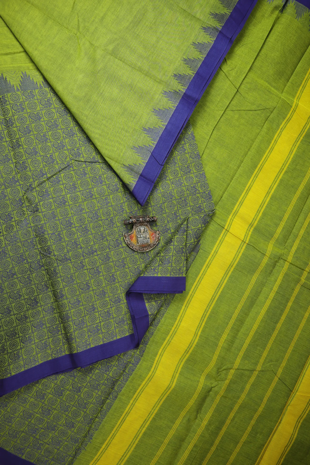 green-peacock-ruthratcham-kanchi-cotton-saree-uu005759-a