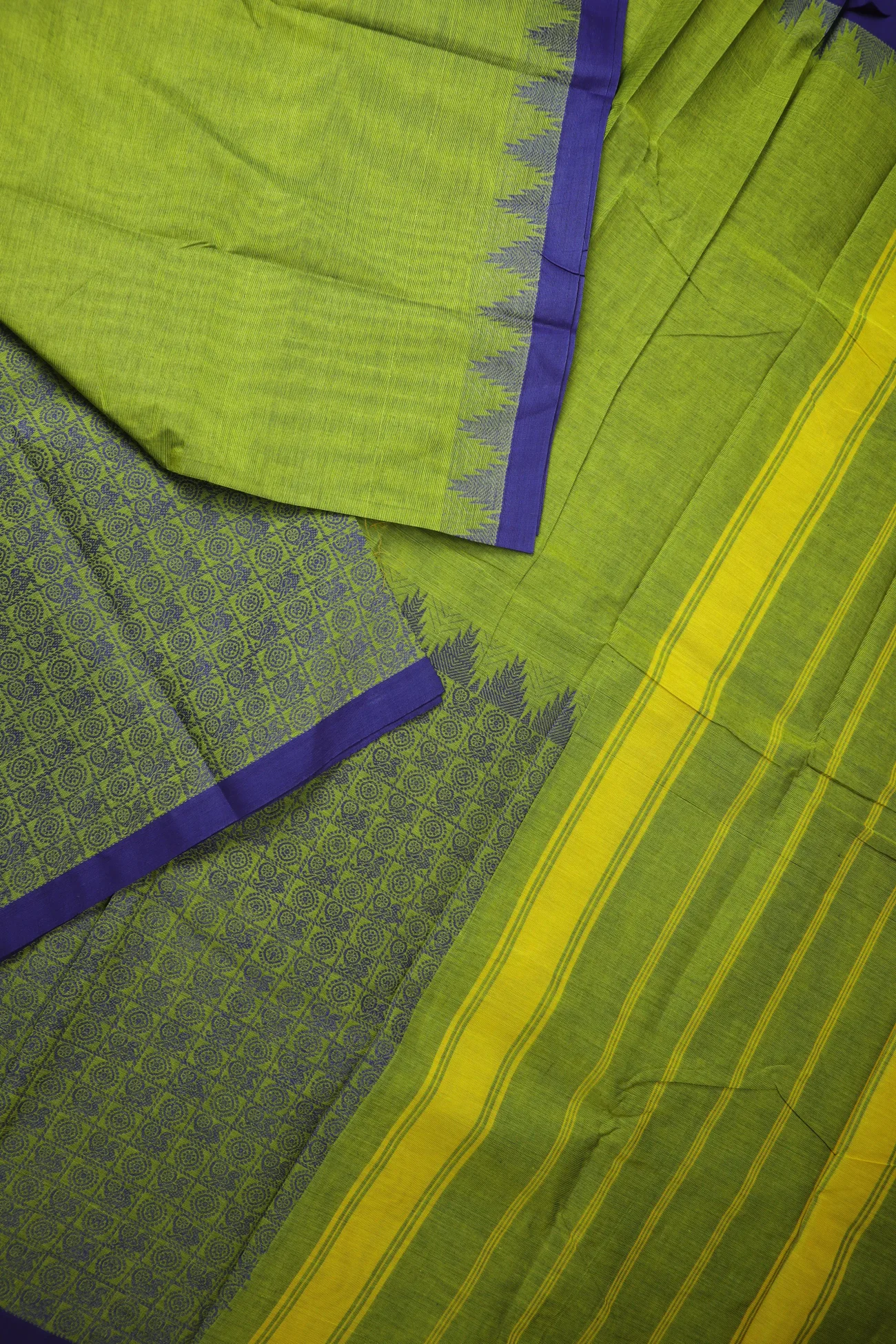 green-peacock-ruthratcham-kanchi-cotton-saree-uu005759-b