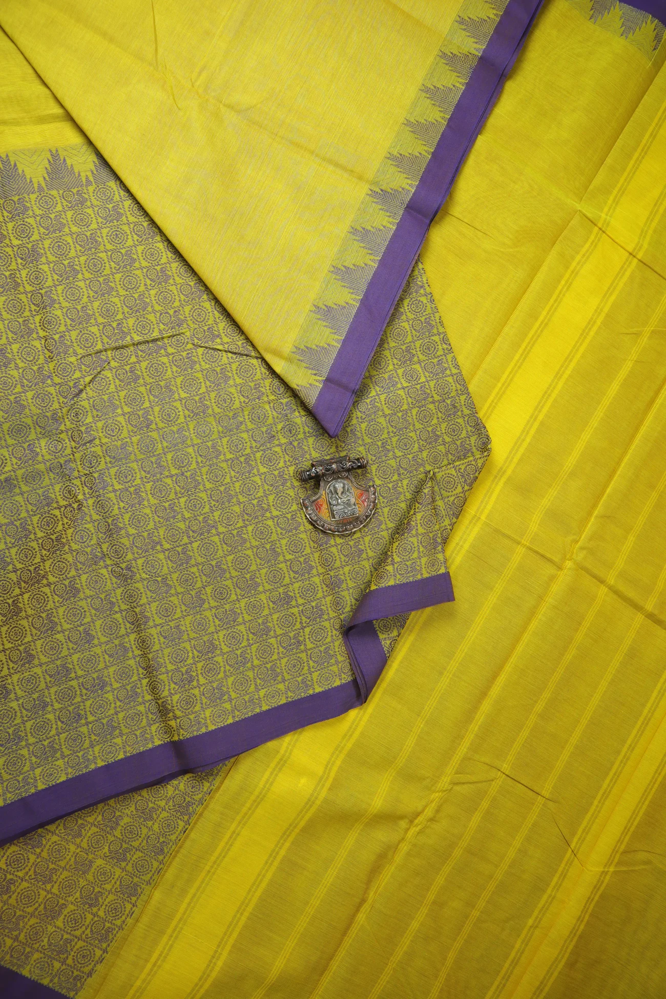 goldenrod-peacock-ruthratcham-kanchi-cotton-saree-uu005756-a