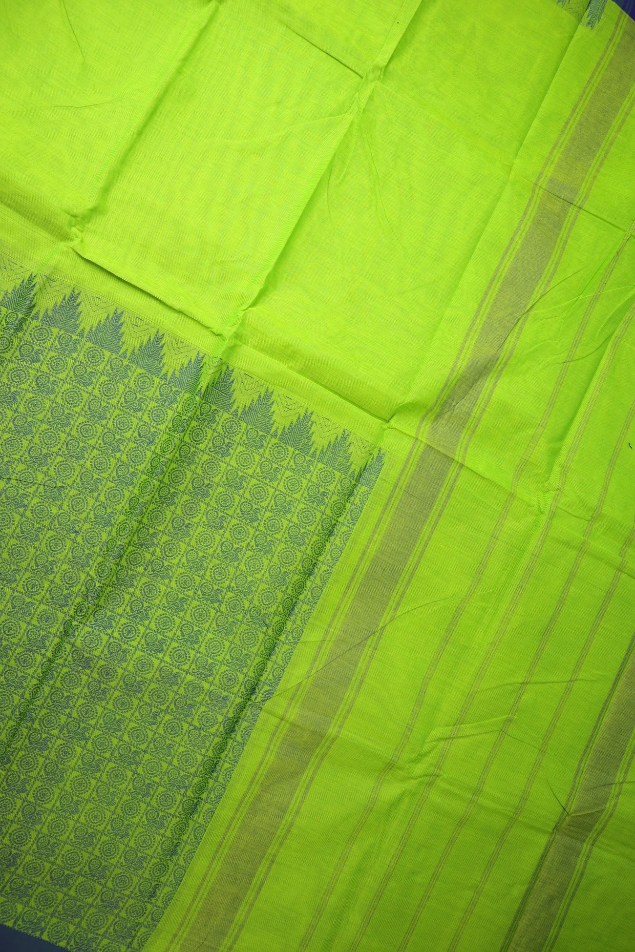 light-green-ruthratcham-peacock-kanchi-cotton-saree-uu005754-c