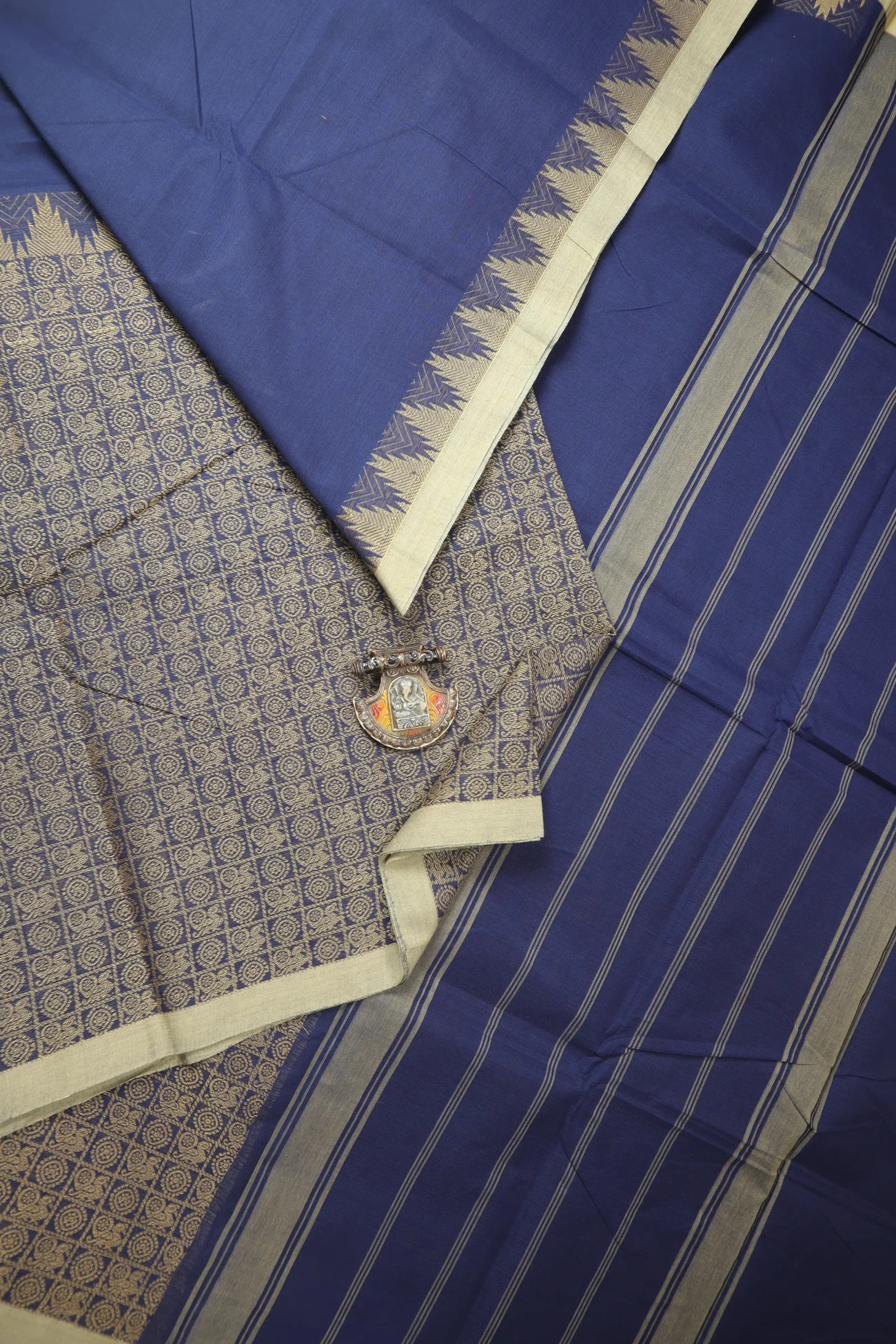navy-ruthratcham-peacock-kanchi-cotton-saree-uu005755-a