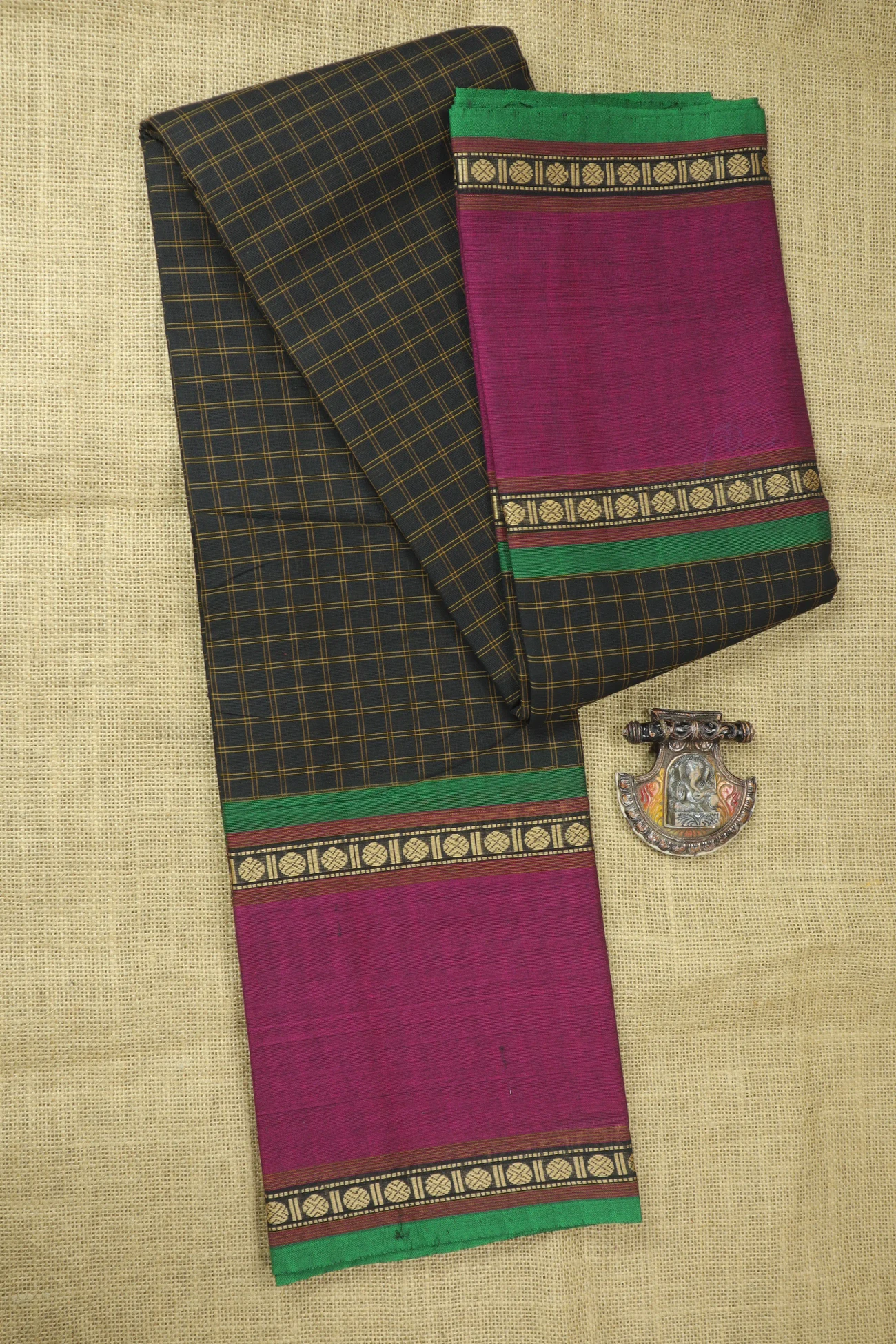 black-rettai-pettu-ruthratcham-checked-saree-ck002848-a