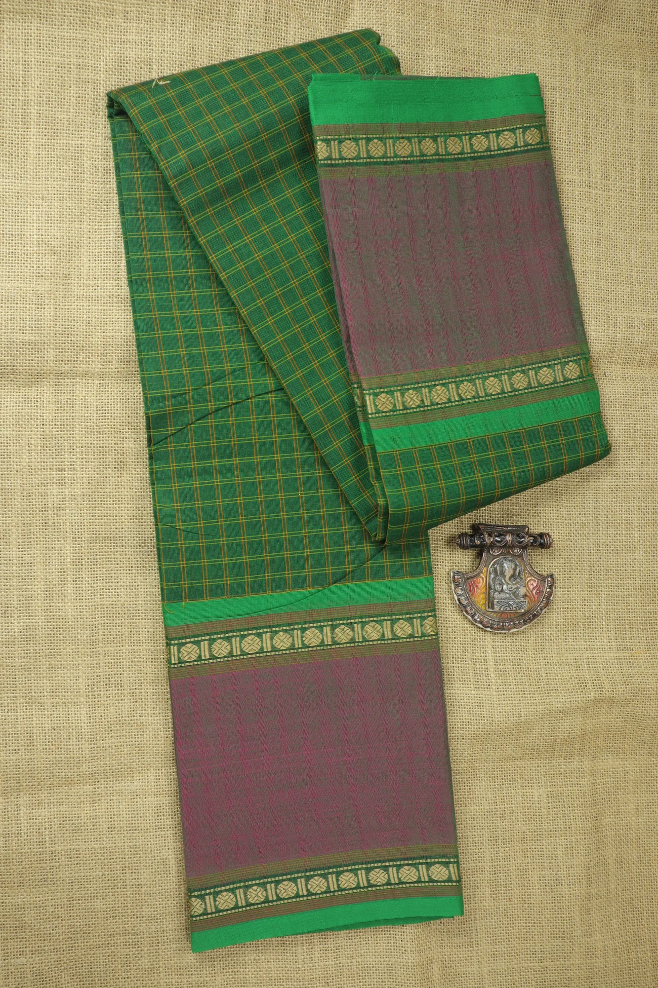 green-rettai-pettu-ruthratcham-checked-saree-ck002849-a