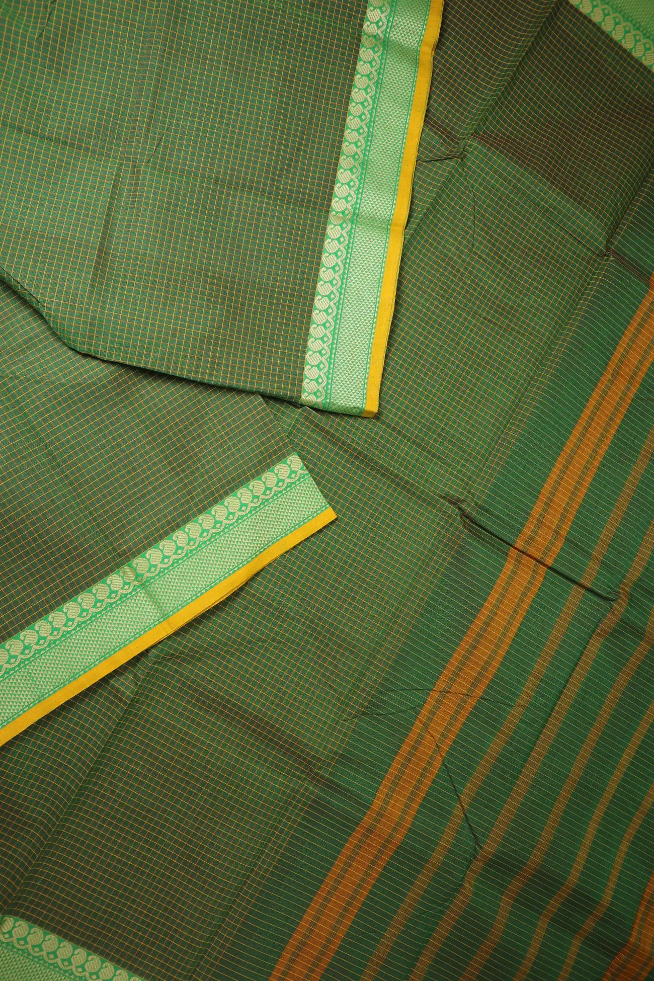 dark-green-mango-checked-saree-ck002858-b