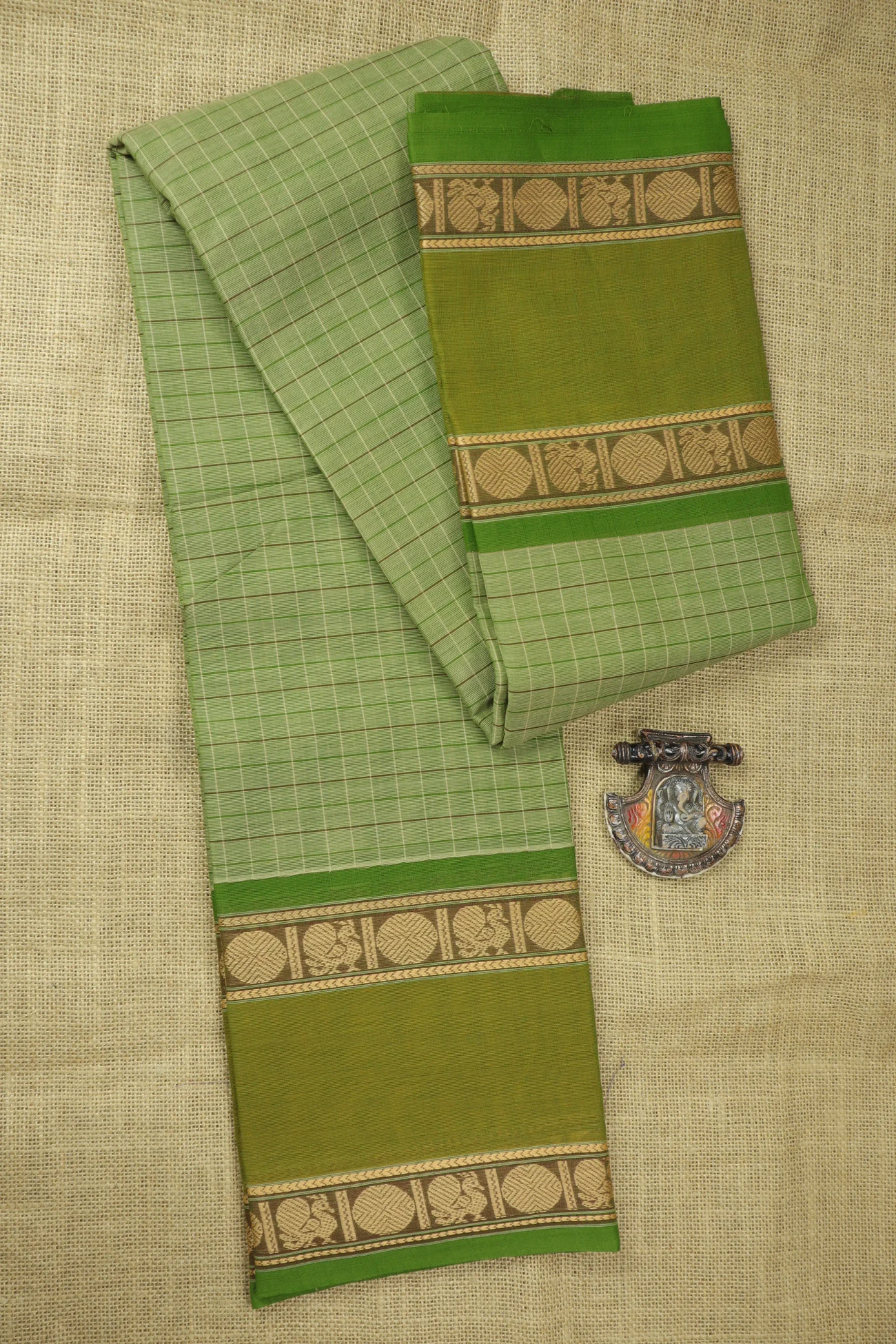 pista-green-rettai-pettu-ruthratcham-peacock-checked-saree-ck002840-a