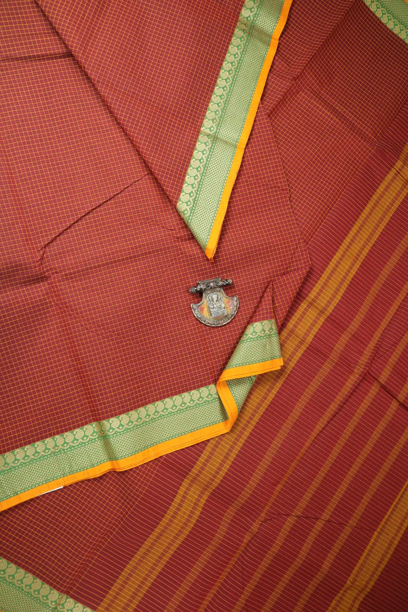 dark-maroon-mango-checked-saree-ck002871-a