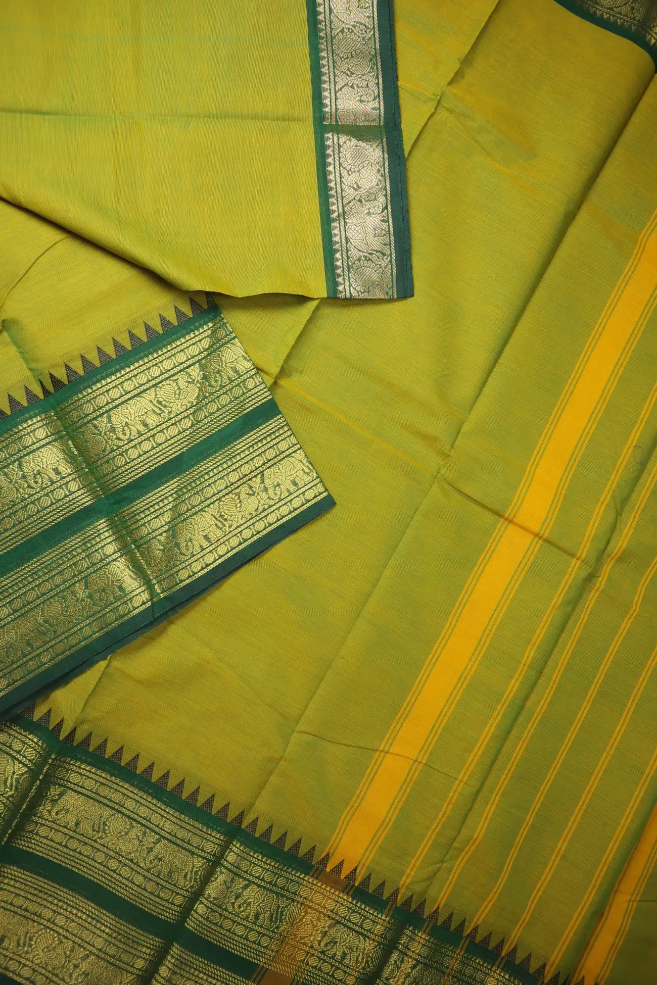 green-yellow-elephant-peacock-grand-chettinad-saree-gc002950-b