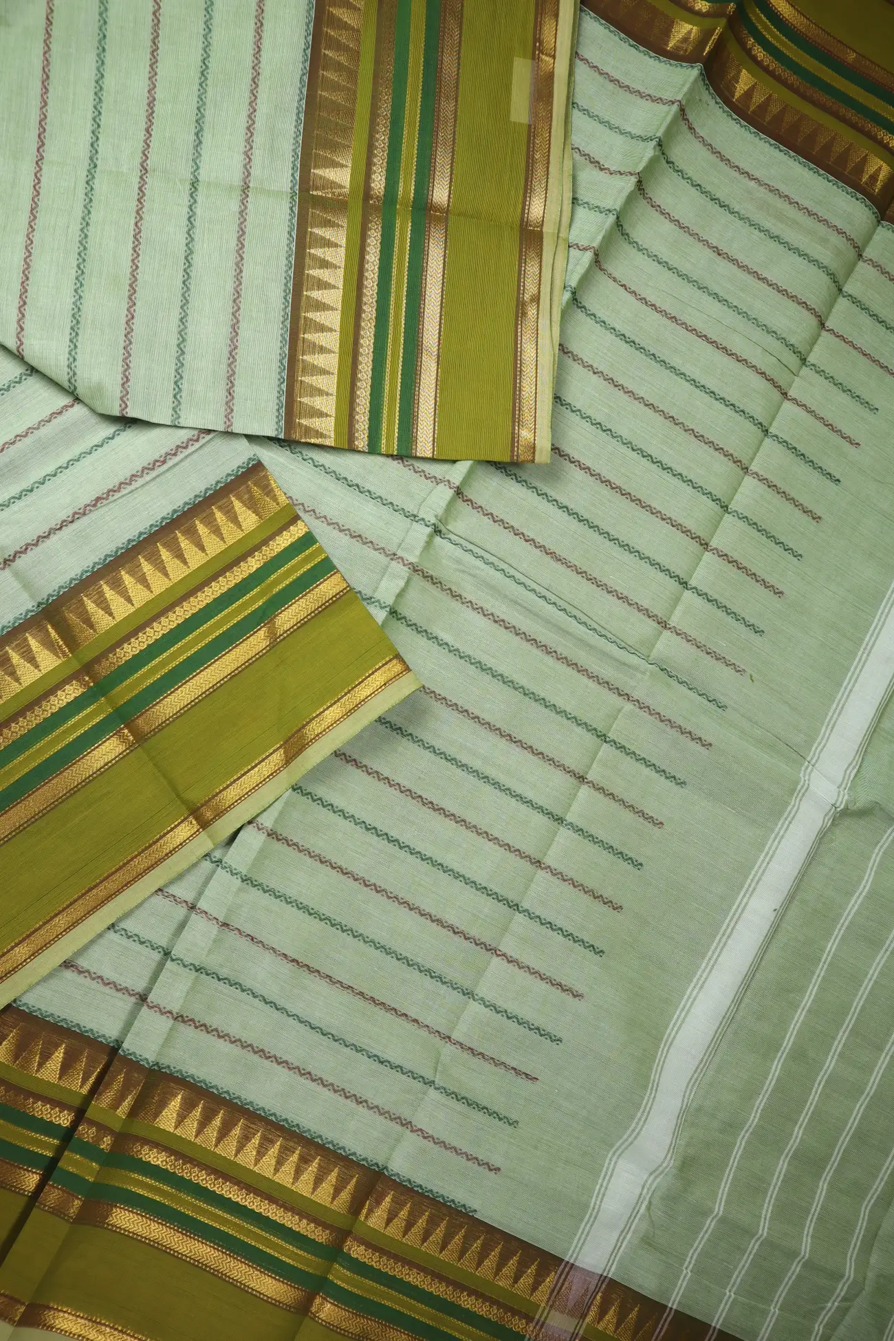 pista-green-temple-veldhari-grand-chettinad-saree-gc002923-b