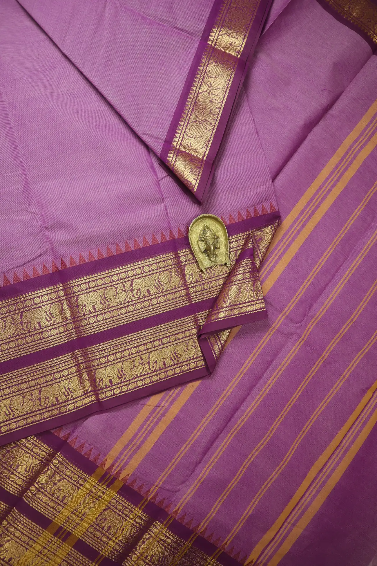 plum-peacock-elephant-grand-chettinad-saree-gc002945-a