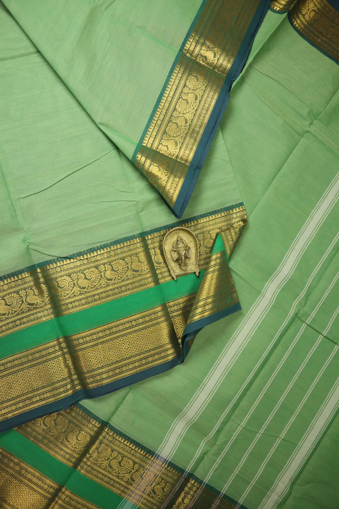 light-green-peacock-ruthratcham-grand-chettinad-saree-gc002911-a