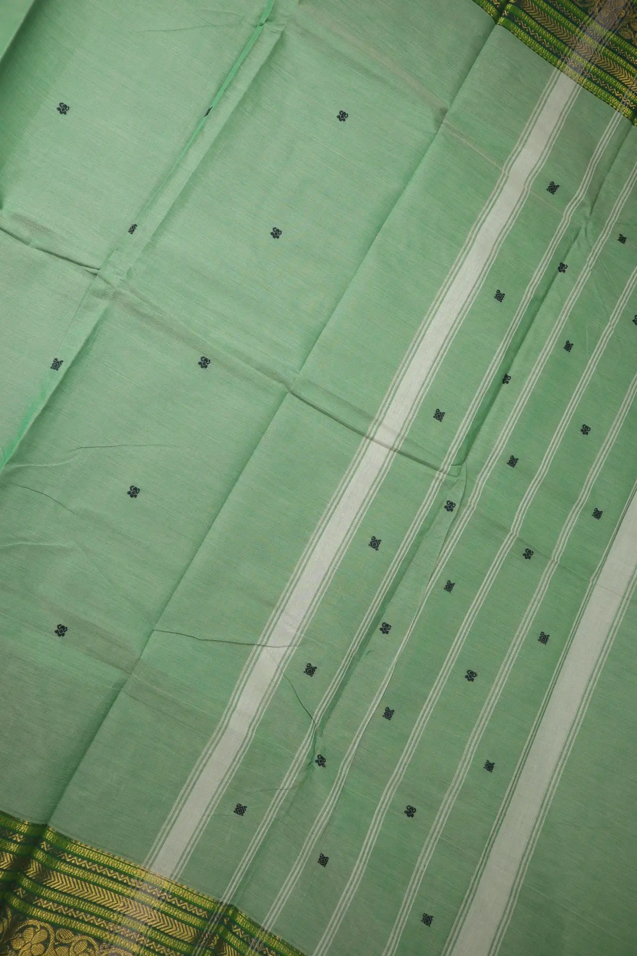pista-green-flower-zigzag-grand-chettinad-saree-gc002939-c