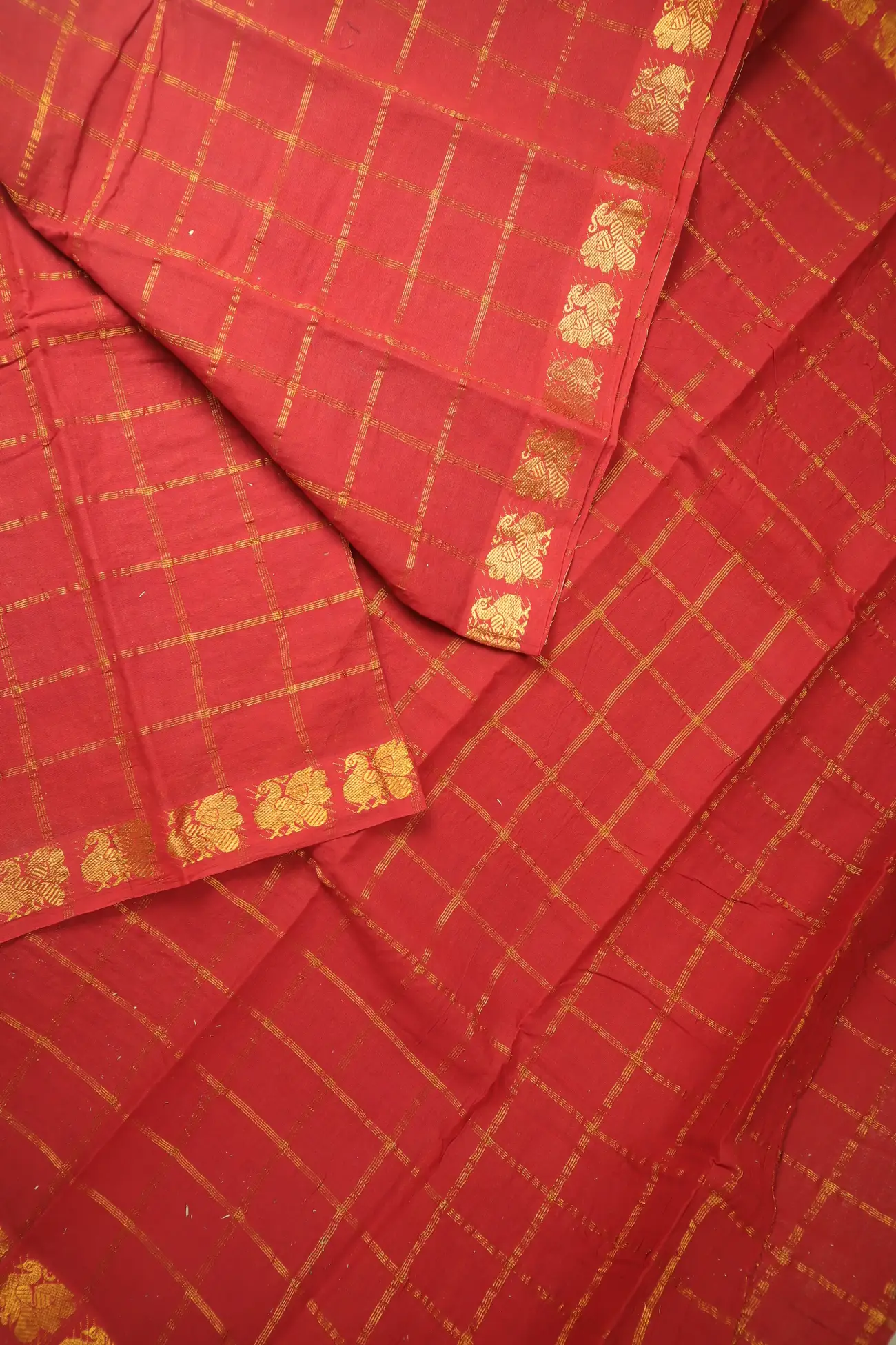 dark-maroon-peacock-checked-madurai-sungudi-saree-ss006700-b