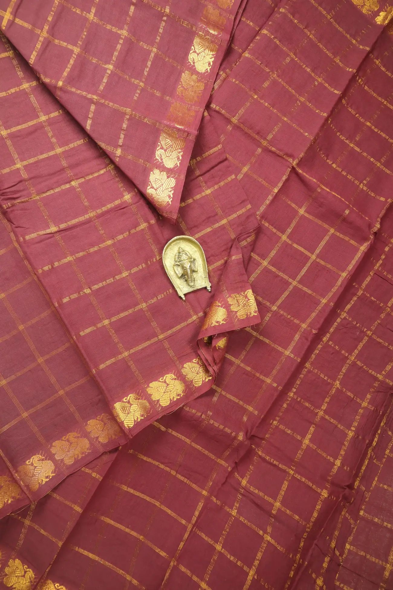coffee-brown-peacock-madurai-sungudi-saree-ss006701-a
