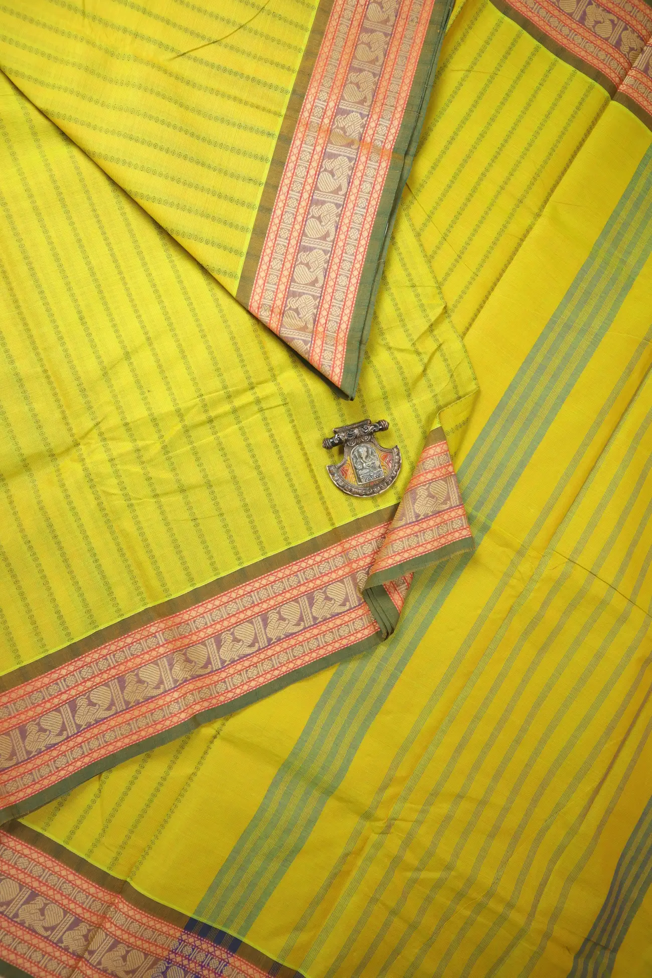 yellow-green-peacock-ruthratcham-grand-chettinad-saree-gc002931-a