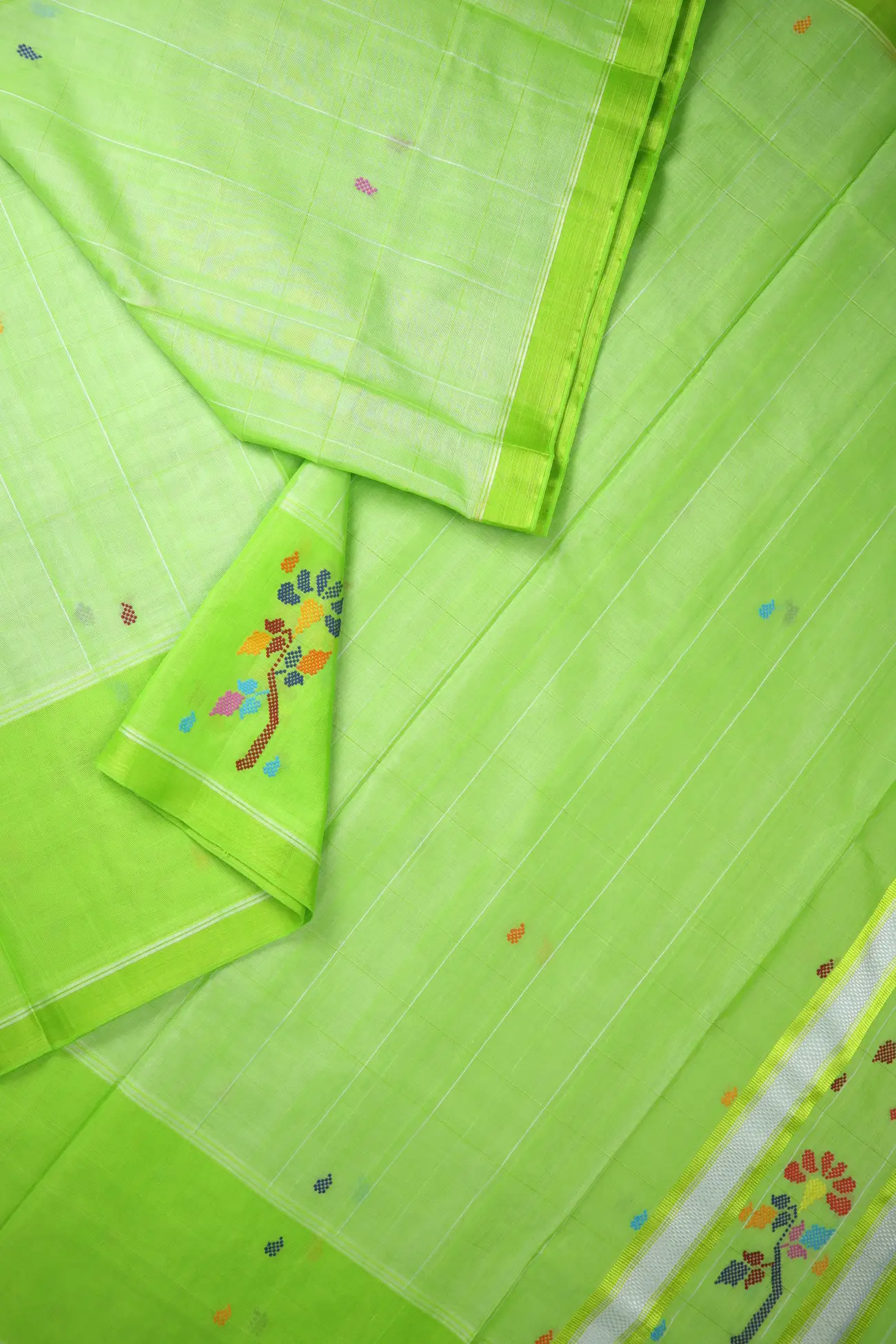 light-green-flower-chedi-butta-saree-cb000536-b