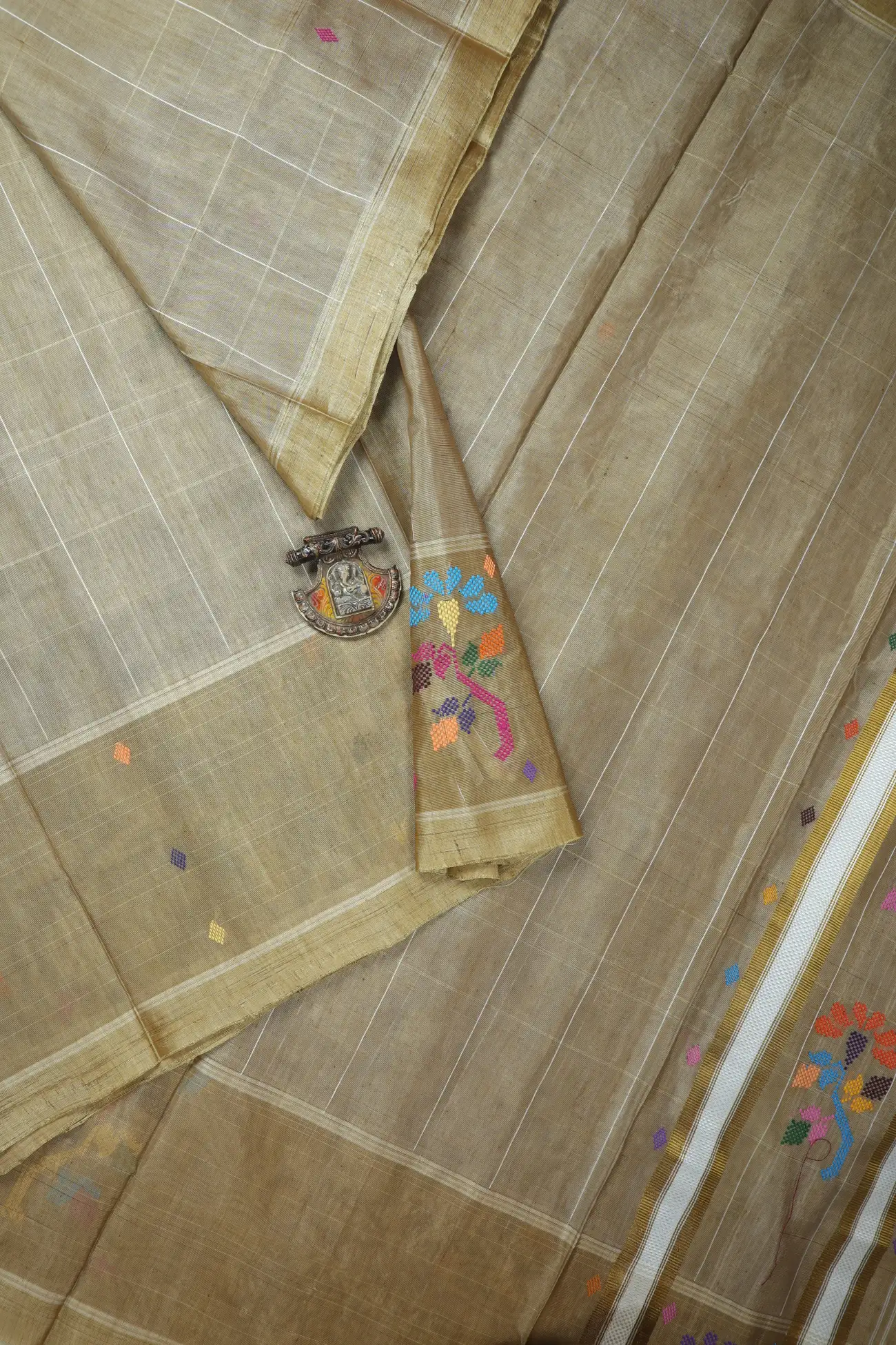 wheat-flower-chedi-butta-saree-cb000532-a
